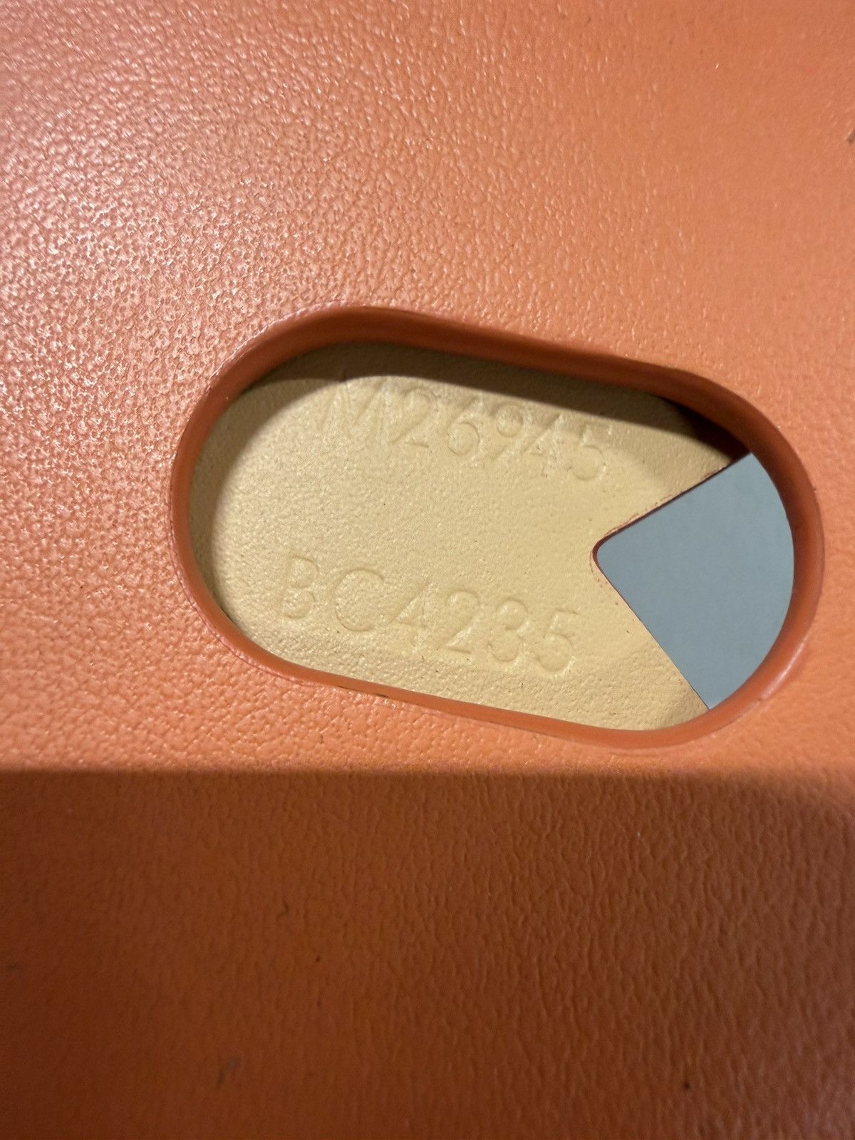 Louis Vuitton Louis Vuitton Magnetic Iphone Card Holder NEW 550$ Size ONE SIZE - 6 Thumbnail
