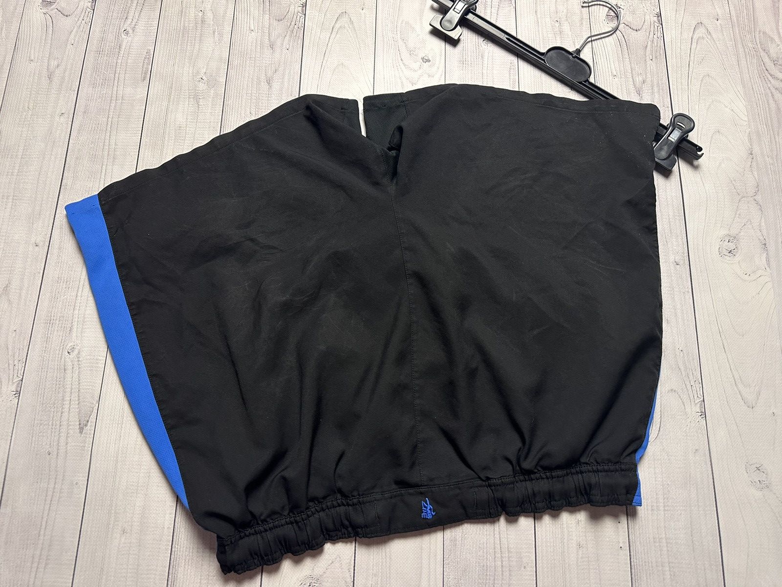 Nike × Vintage Vintage Nike Manchester United soccer shorts size M black Size US 36 / EU 52 - 8 Thumbnail