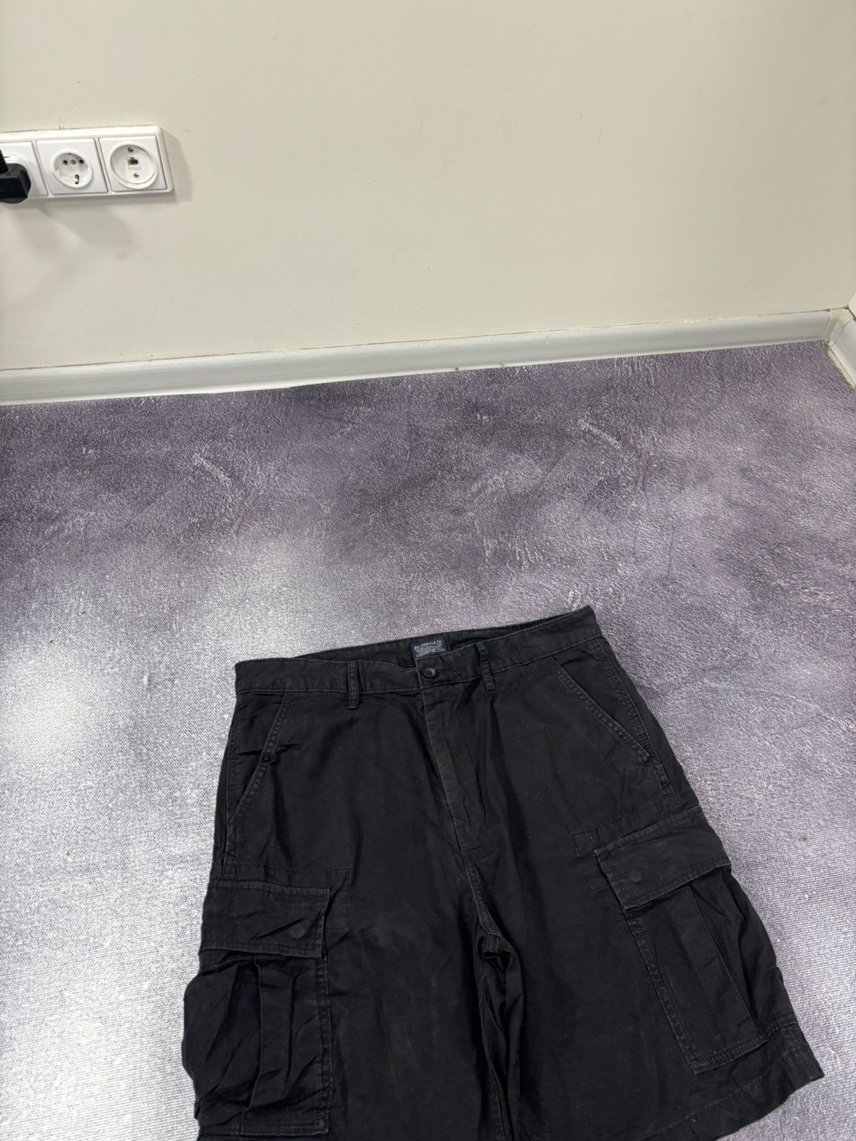 Levi's Vintage Levi’s Y2K Black Men’s Utility Hype Cargo Shorts Size US 34 / EU 50 - 4 Thumbnail