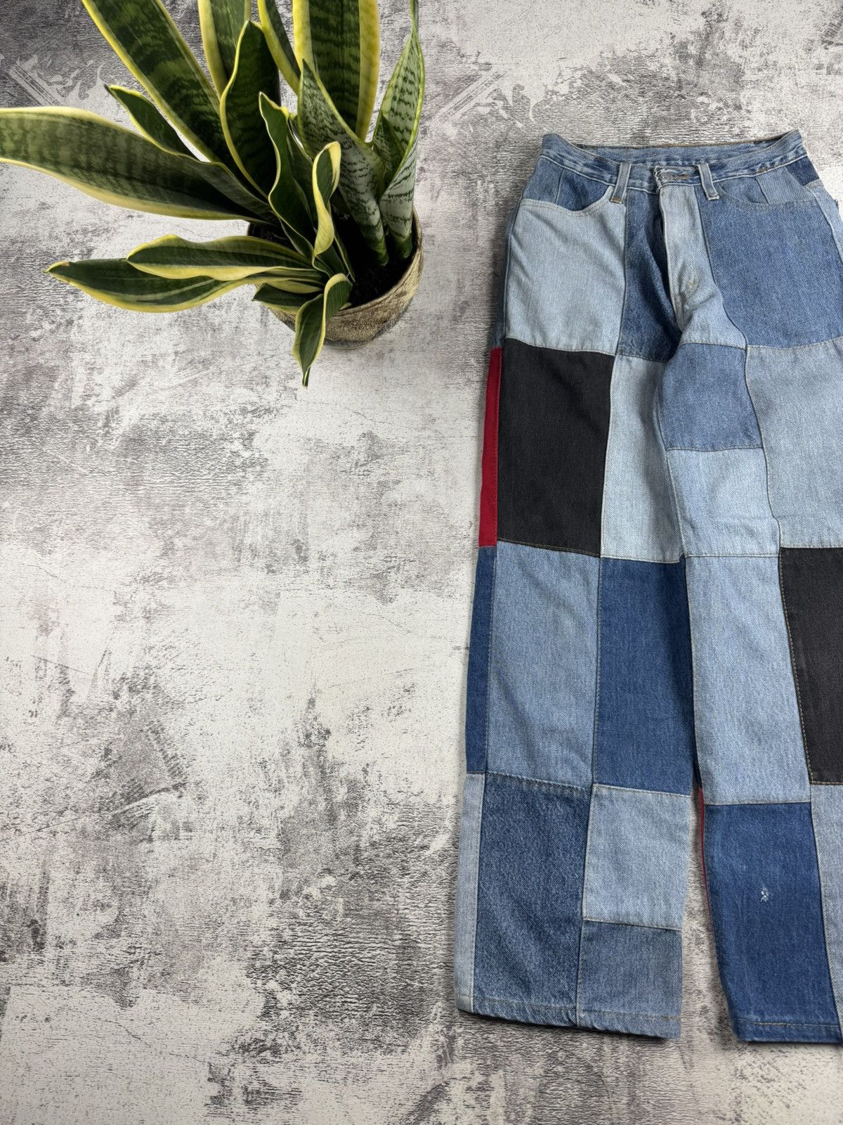 Levi's Levis’s Patchwork Women’s Straight Reworked 26 Size Vintage Denim Jeans Trousers Size 26" / US 2 / IT 38 - 10 Thumbnail