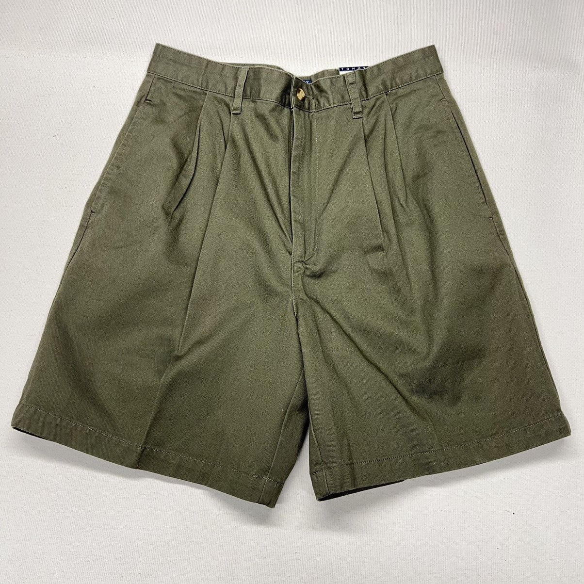 Tommy Hilfiger × Vintage VTG Tommy Hilfiger Shorts Green Chino Bermuda Olive Button Size US 32 / EU 48 - 1 Thumbnail