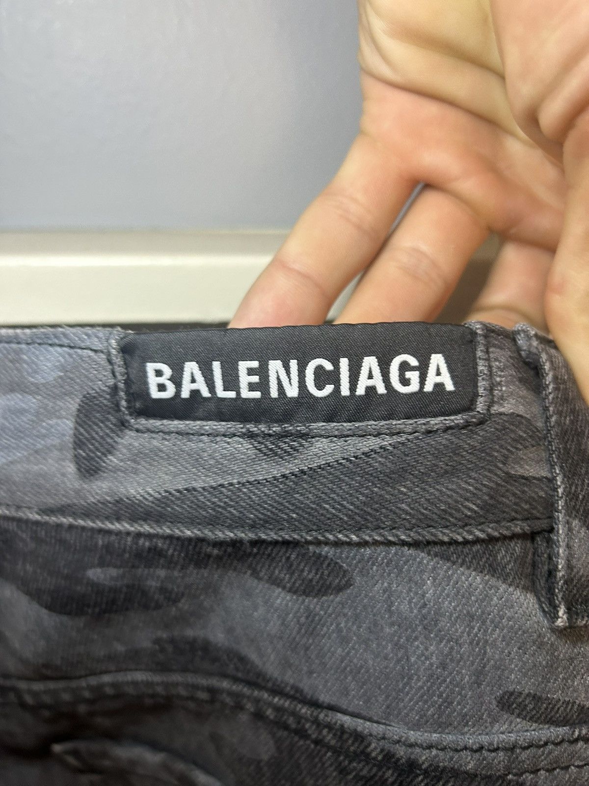 Balenciaga Balenciaga Japan Exclusive Russian Police’ Camo Denim Shorts Size US 33 - 4 Thumbnail