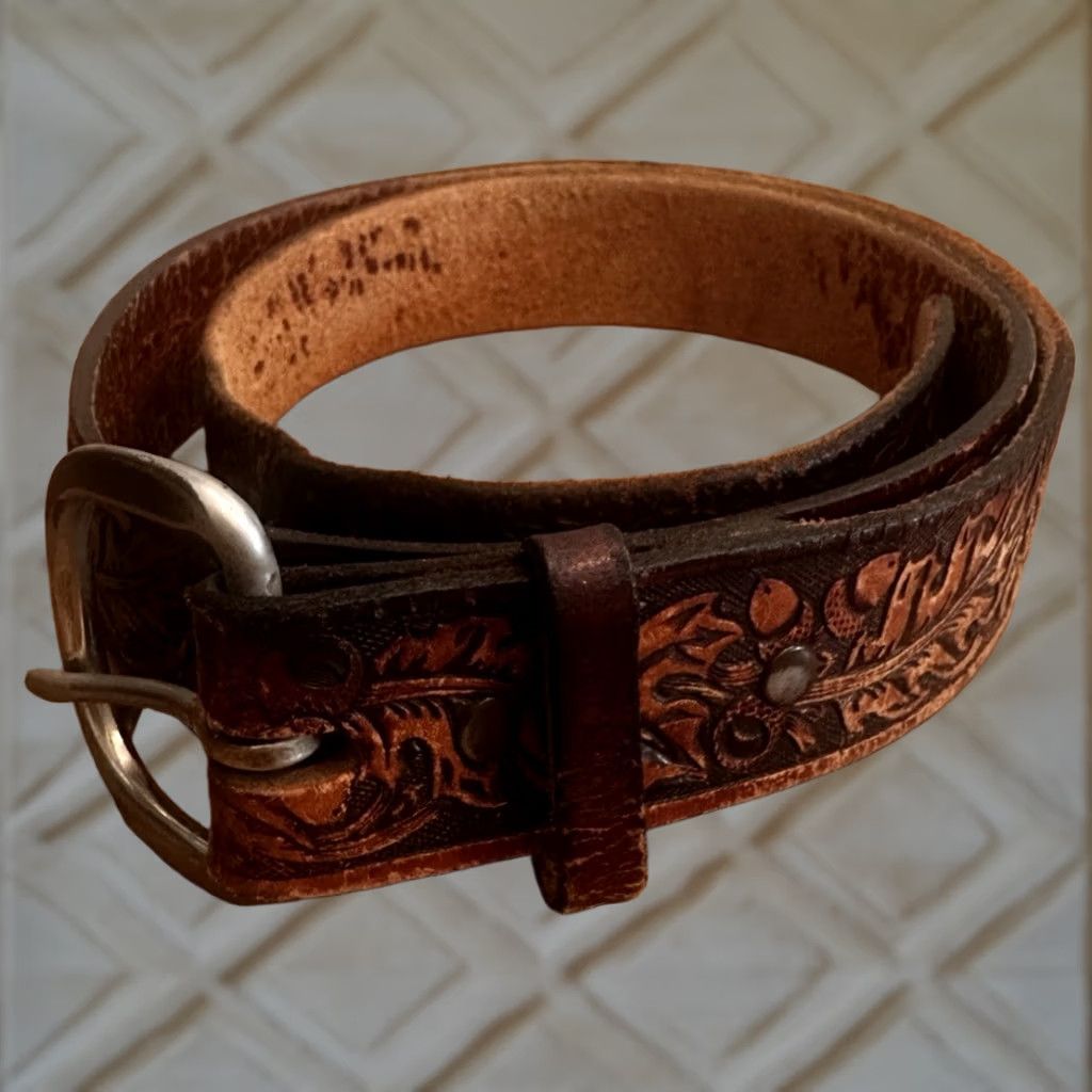Vintage VINTAGE Cowboy Belt Leather Hand Tooled Floral Leaves 42.5” Long No Size L Brown Mens Womens Belt Size ONE SIZE - 1 Thumbnail