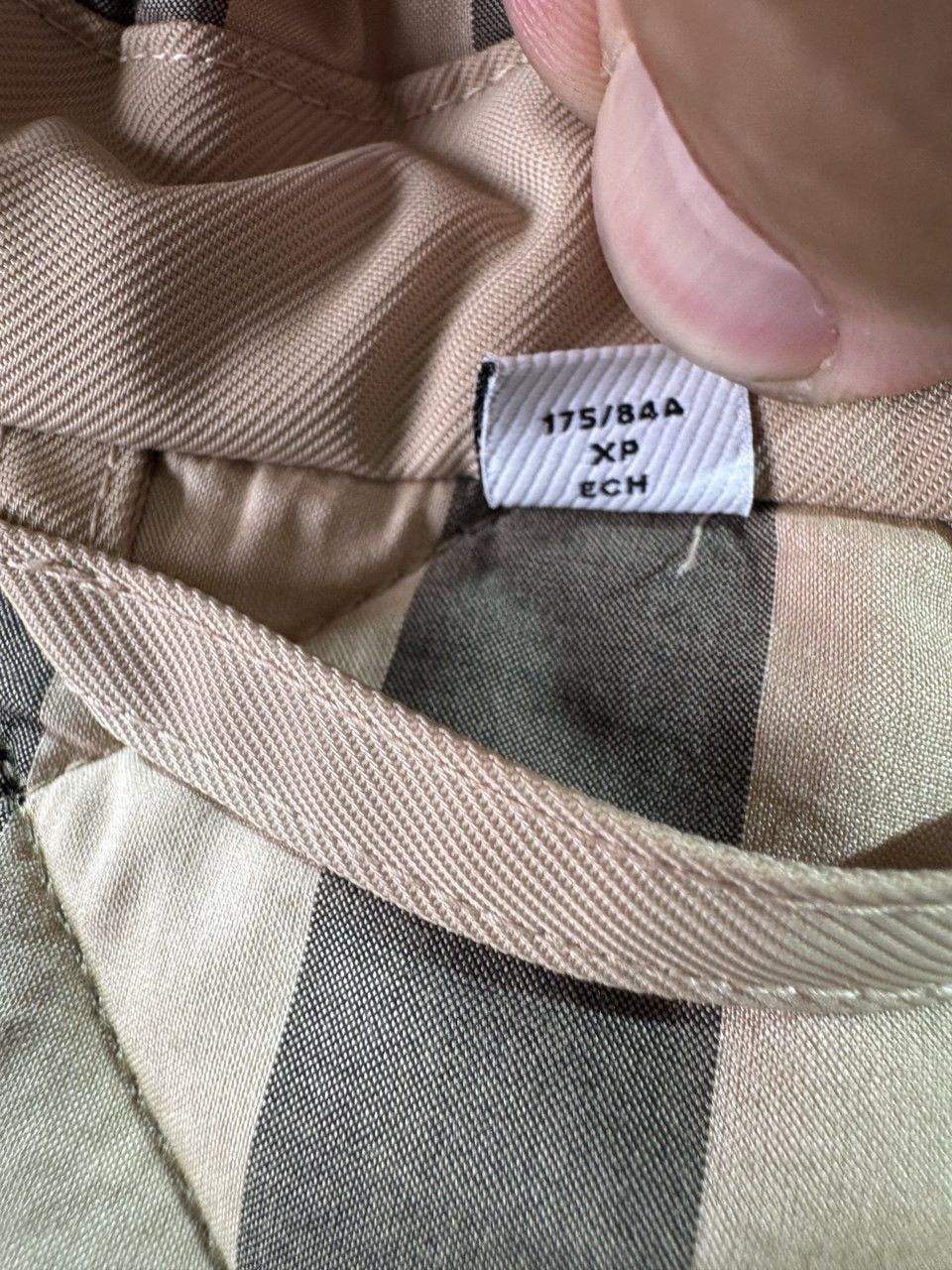 Burberry BURBERRY Meddon Quilted Nova Check Jacket Size XS Size XS / US 0-2 / IT 36-38 - 15 Thumbnail