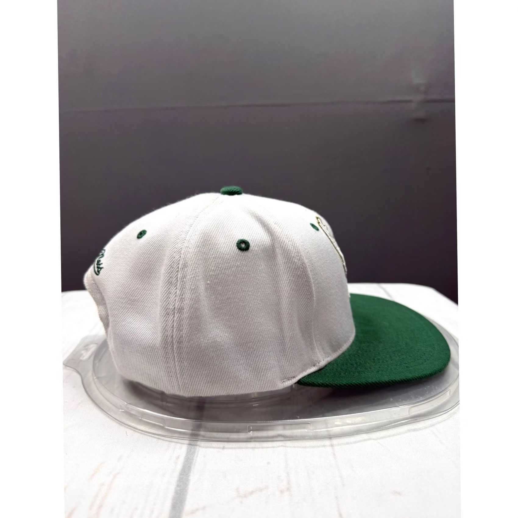 Mitchell & Ness Mitchell & Ness Milwaukee Bucks Hat Mens White Green Snapback Flat Brim OSFA Size ONE SIZE - 4 Thumbnail