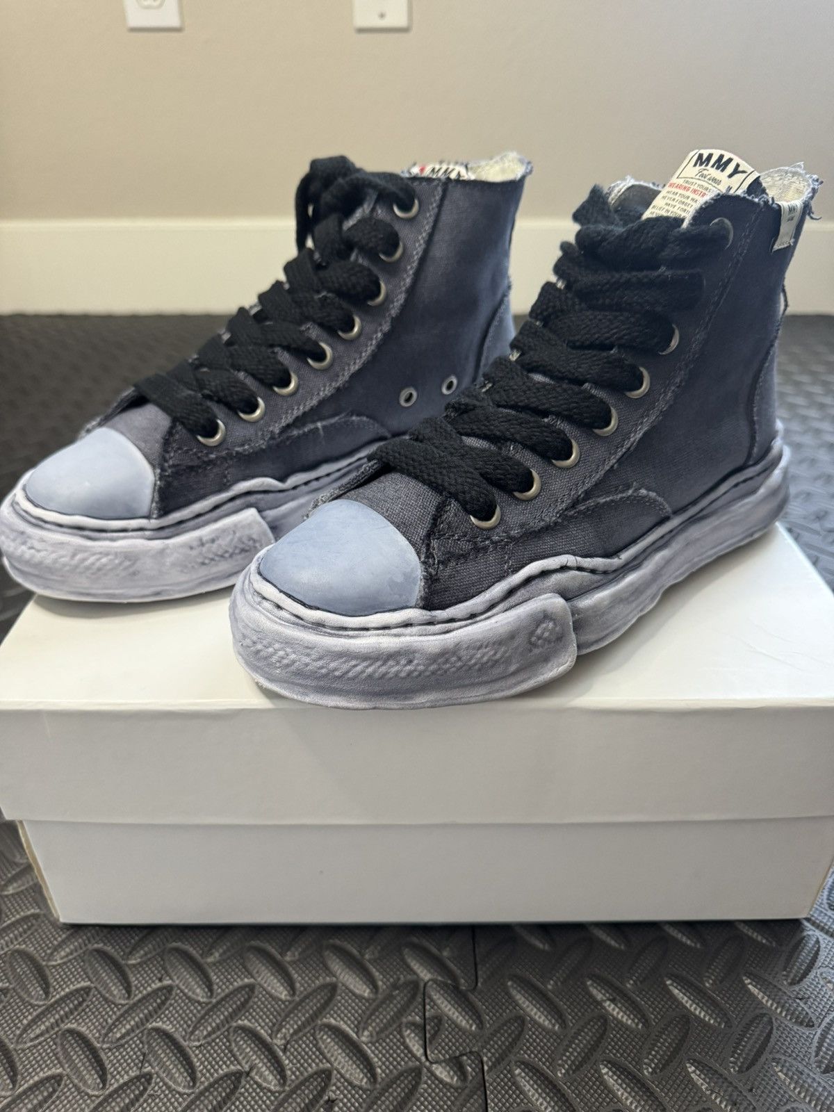Maison MIHARA YASUHIRO Hank High Dyed Grey Size US 8 / EU 41 - 1 Thumbnail