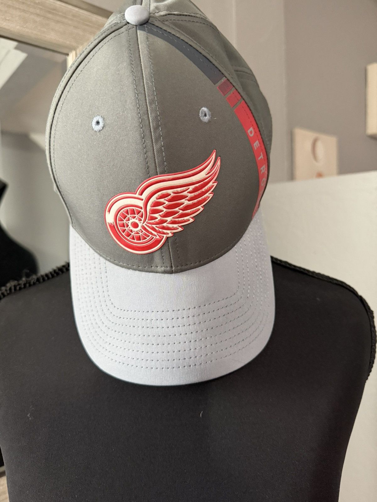 Other Fanatics Charcoal Detroit Red Wings Authentic Pro Hat Size ONE SIZE - 1 Thumbnail