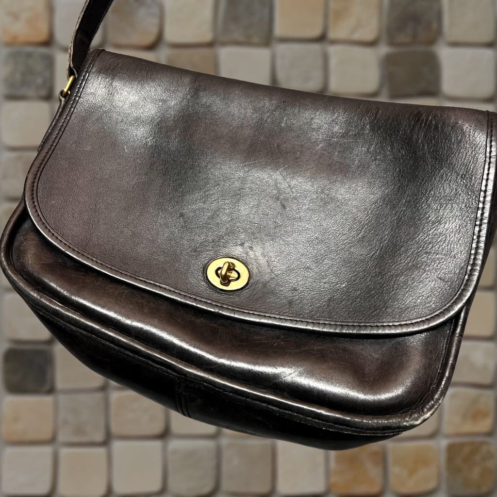 Coach VINTAGE Coach Bag Small Black Leather Crossbody Turnlock Made USA Womens Size ONE SIZE - 1 Thumbnail