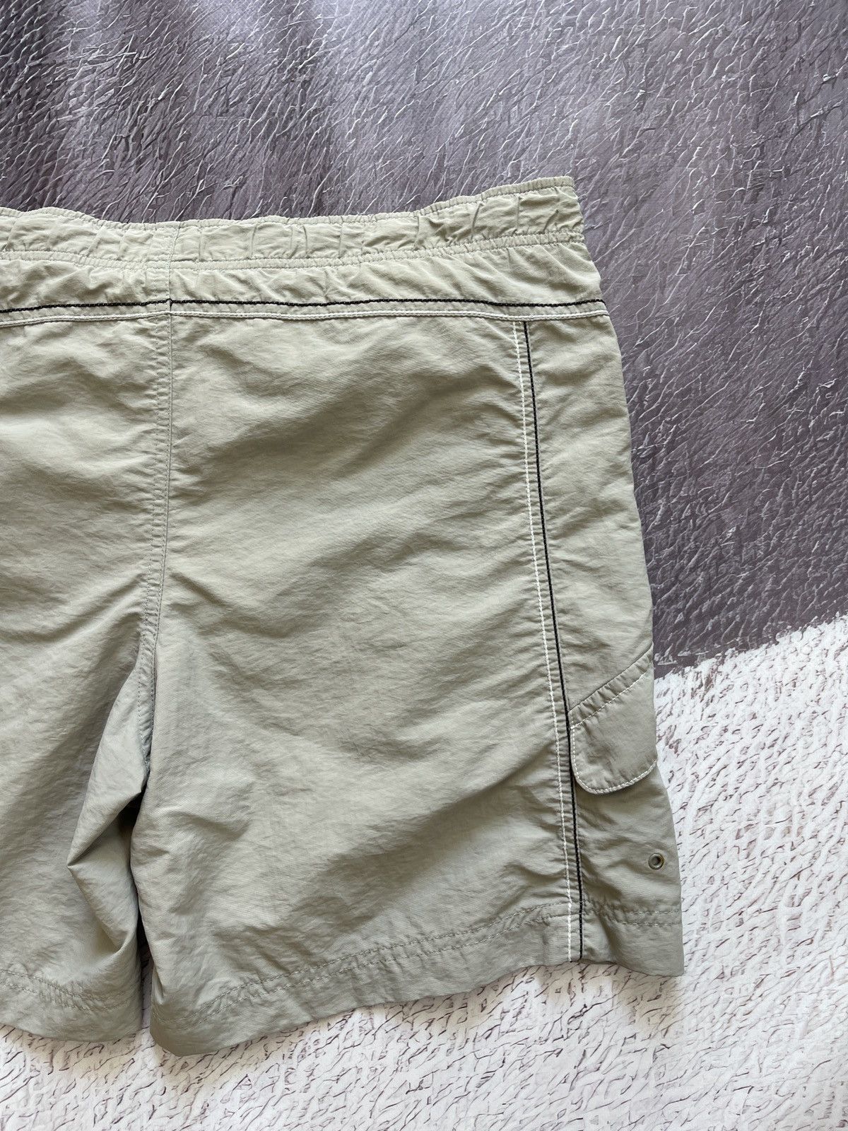 Nike Nike vintage y2k logo swoosh embroidered shorts Size US 34 / EU 50 - 10 Thumbnail