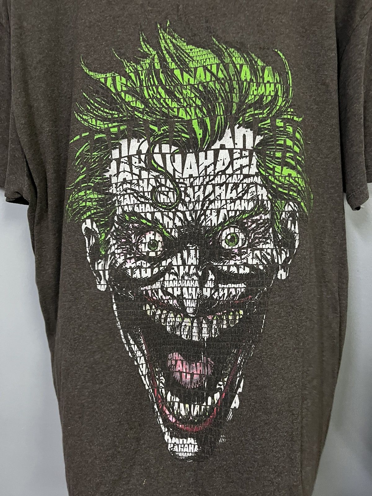 DC Comics Joker tee Size US XXL / EU 58 / 5 - 1 Thumbnail