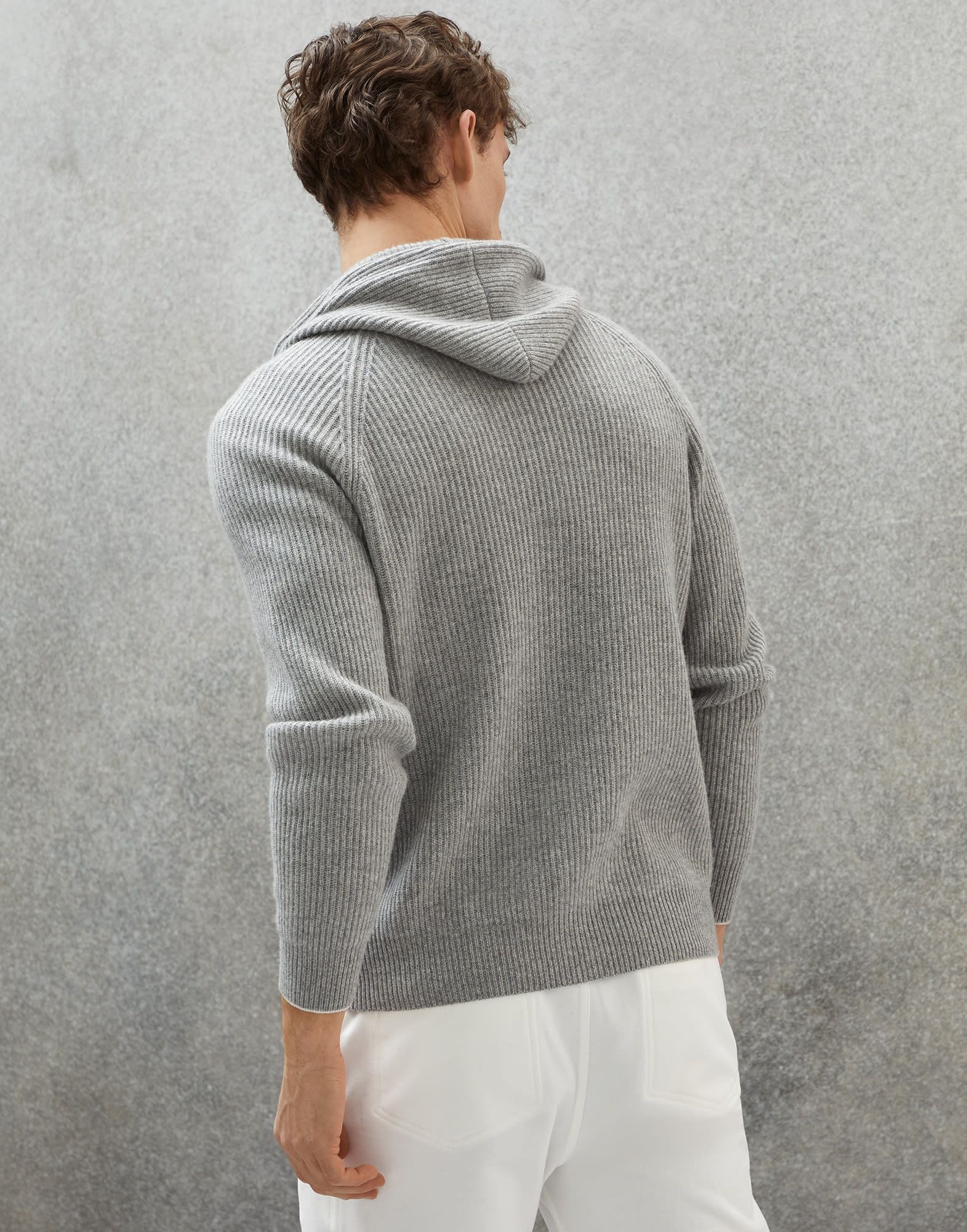 Brunello Cucinelli o1w1db10924 Cashmere Cardigan in Light Grey Size US XL / EU 56 / 4 - 5 Thumbnail