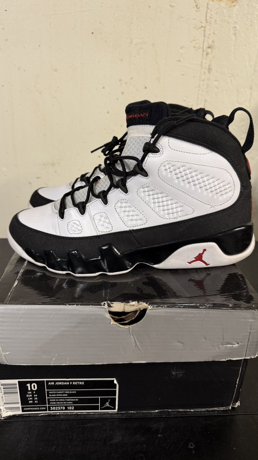 Jordan Brand × Nike OG 2010 Jordan 9 Size US 10 / EU 43 - 2 Thumbnail