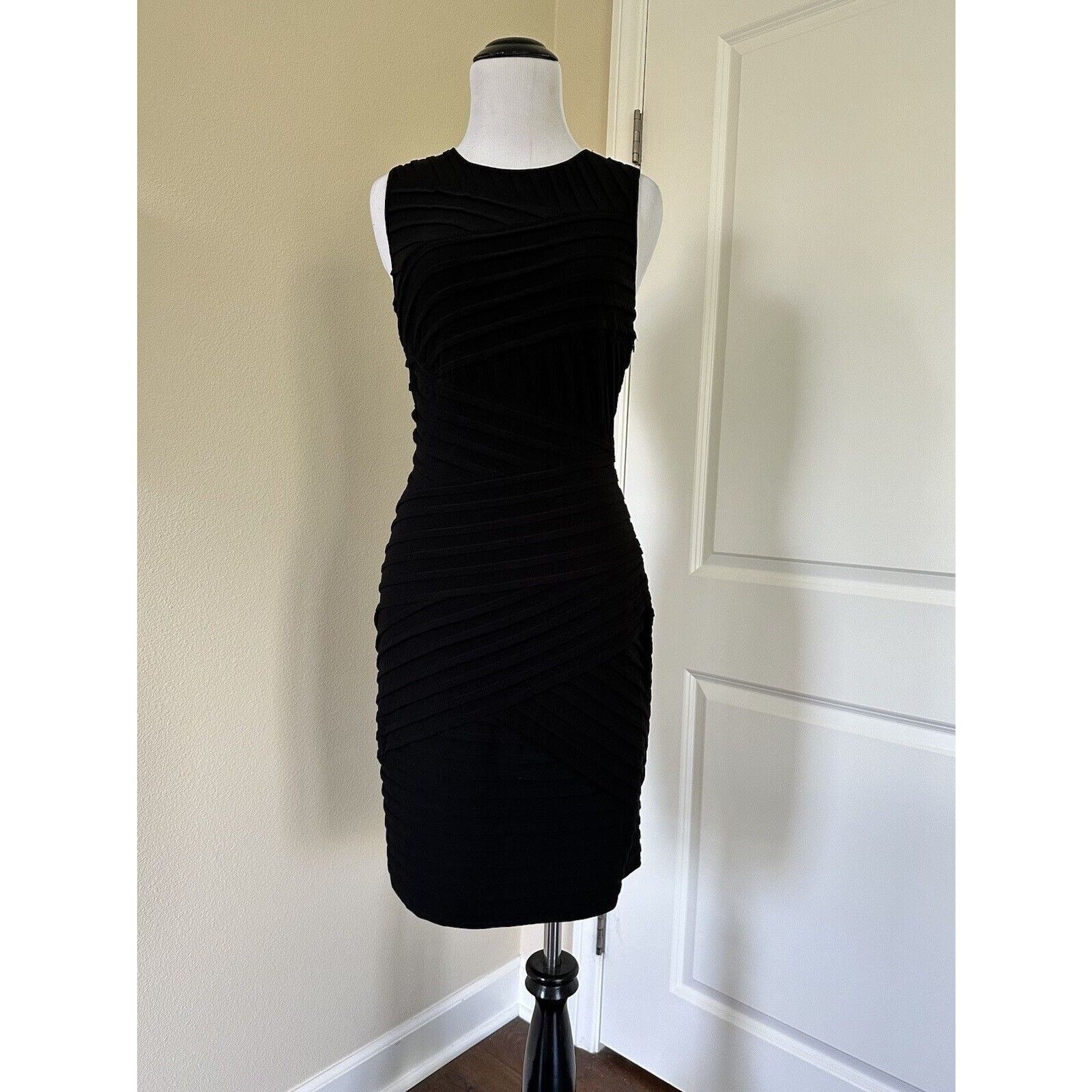Calvin Klein Calvin Klein Black Business Cocktail Dress Size 2 Size XS / US 0-2 / IT 36-38 - 1 Thumbnail