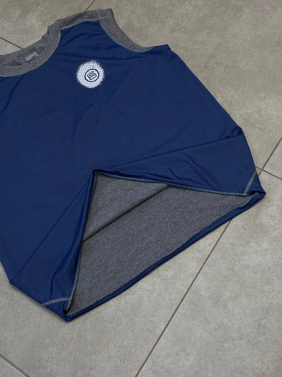 Nike Vintage Nike Lebron James Reversible Tank Top T-Shirt Size US L / EU 52-54 / 3 - 7 Thumbnail