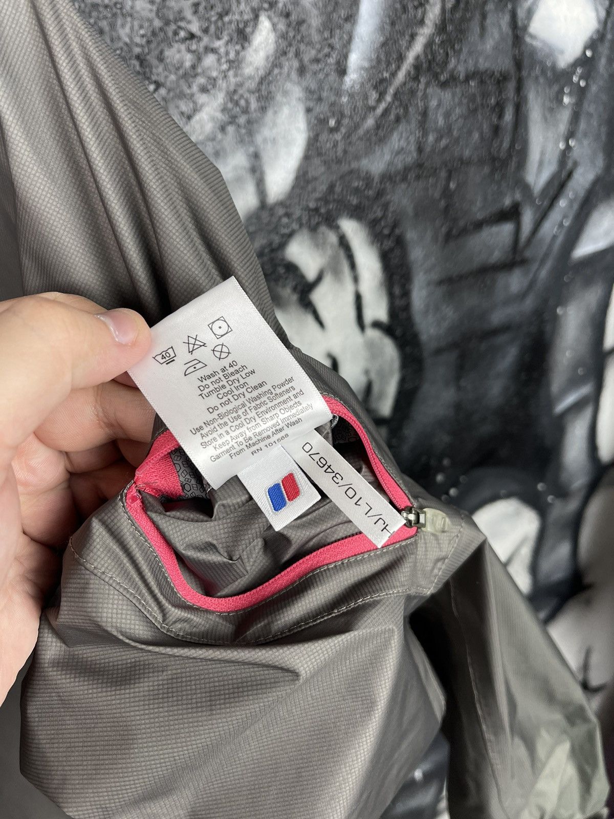 Berghaus Berghaus AQ 2.5 Raincoat Anorak Jacket Woman’s Size 18 Size XL / US 12-14 / IT 48-50 - 15 Thumbnail
