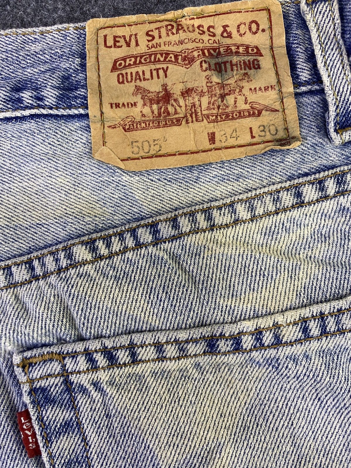 Jean × Levi's × Vintage VINTAGE LEVIS 505 BLUE WASH JEANS - J894 Size US 34 / EU 50 - 11 Thumbnail