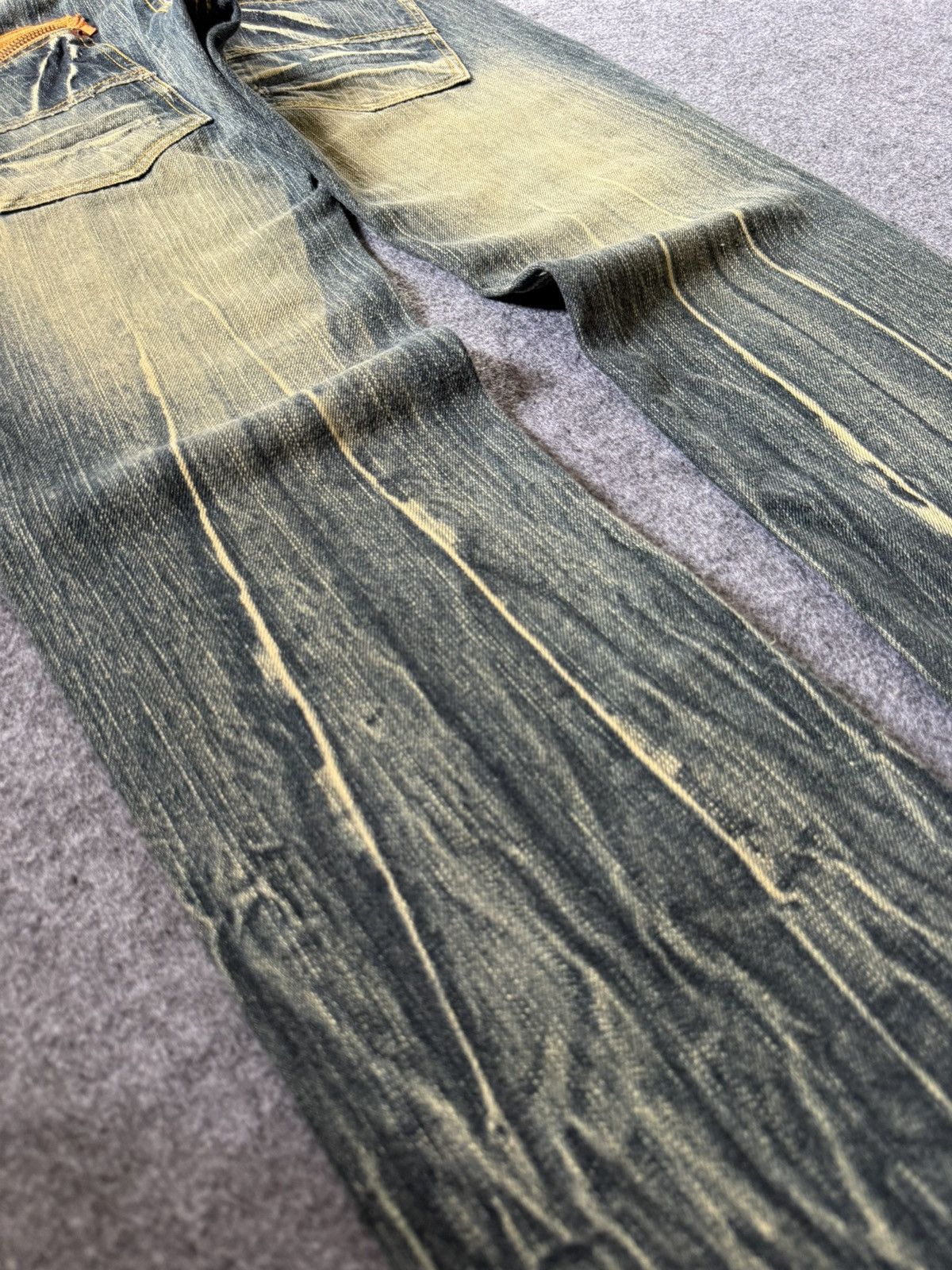 Japanese Brand Clone Devgru Japan Artisal Mud Wash Wrinkle Texture Jeans Size US 30 / EU 46 - 13 Thumbnail