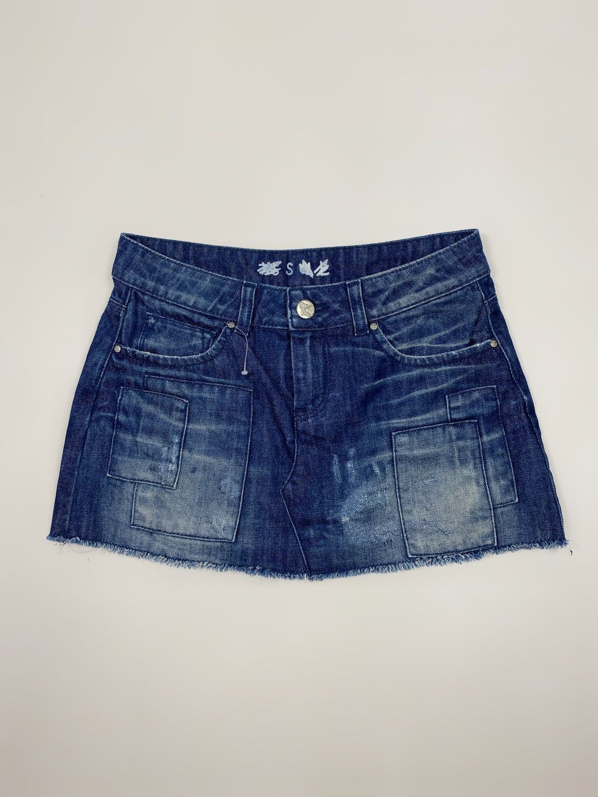 Vintage Y2K Vintage Washed Distressed Patchwork Denim Mini Skirt Size 28" / US 6 / IT 42 - 1 Thumbnail