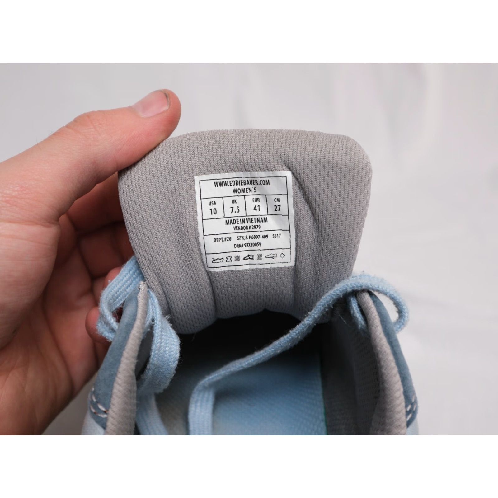 Eddie Bauer Eddie Bauer Blue Suede Throwback Sneakers Womens Size 10 Size US 10 / IT 40 - 4 Thumbnail