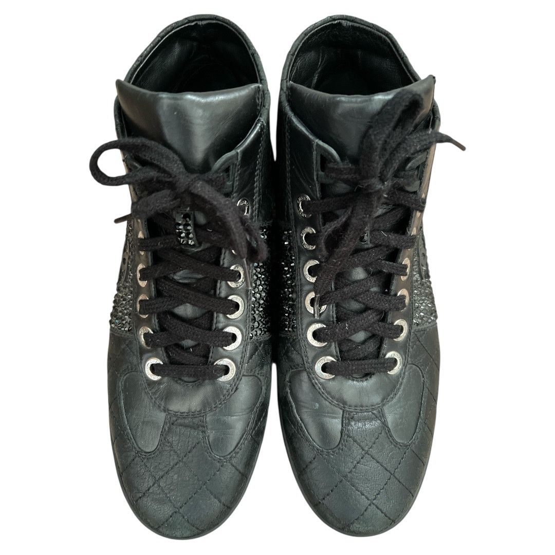 Chanel Chanel Black Quilted CC Logo Leather Sneakers, IT 39.5 Size US 9.5 / IT 39.5 - 3 Thumbnail