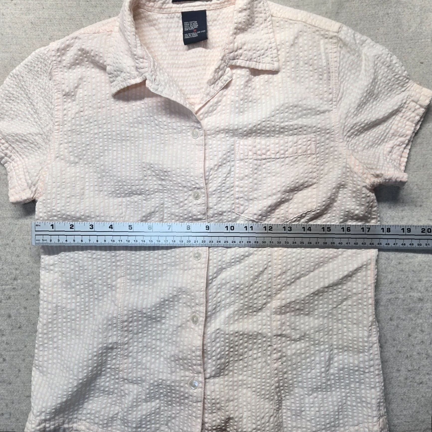 Bill Blass VINTAGE Bill Blass Jeanswear Shirt Womens Size M Pink Short Sleeve Button-Up Adult Womens Shirt Pink Bill Blass 90s Size M / US 6-8 / IT 42-44 - 4 Thumbnail