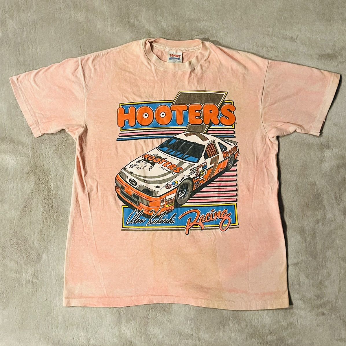 Vintage 90s Hooters Racing Team Pink Dyed Shirt Size Medium