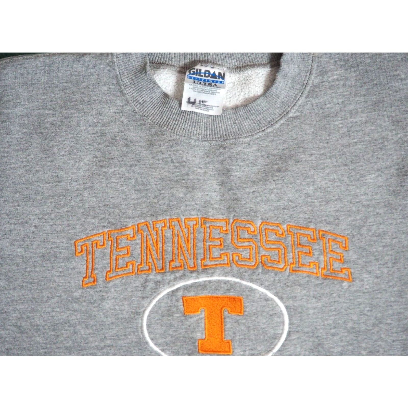 Gildan VINTAGE Gildan University Tennessee Sweatshirt Pullover Gray 90s Crew Neck Long Sleeve L Men Basketball Logo Embroidered Durables Size US L / EU 52-54 / 3 - 3 Thumbnail