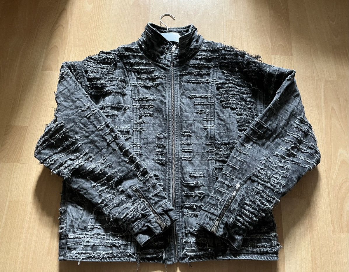 Japanese Brand Heavily distressed jeans denim jacket japanese style size L Size US M / EU 48-50 / 2 - 1 Thumbnail