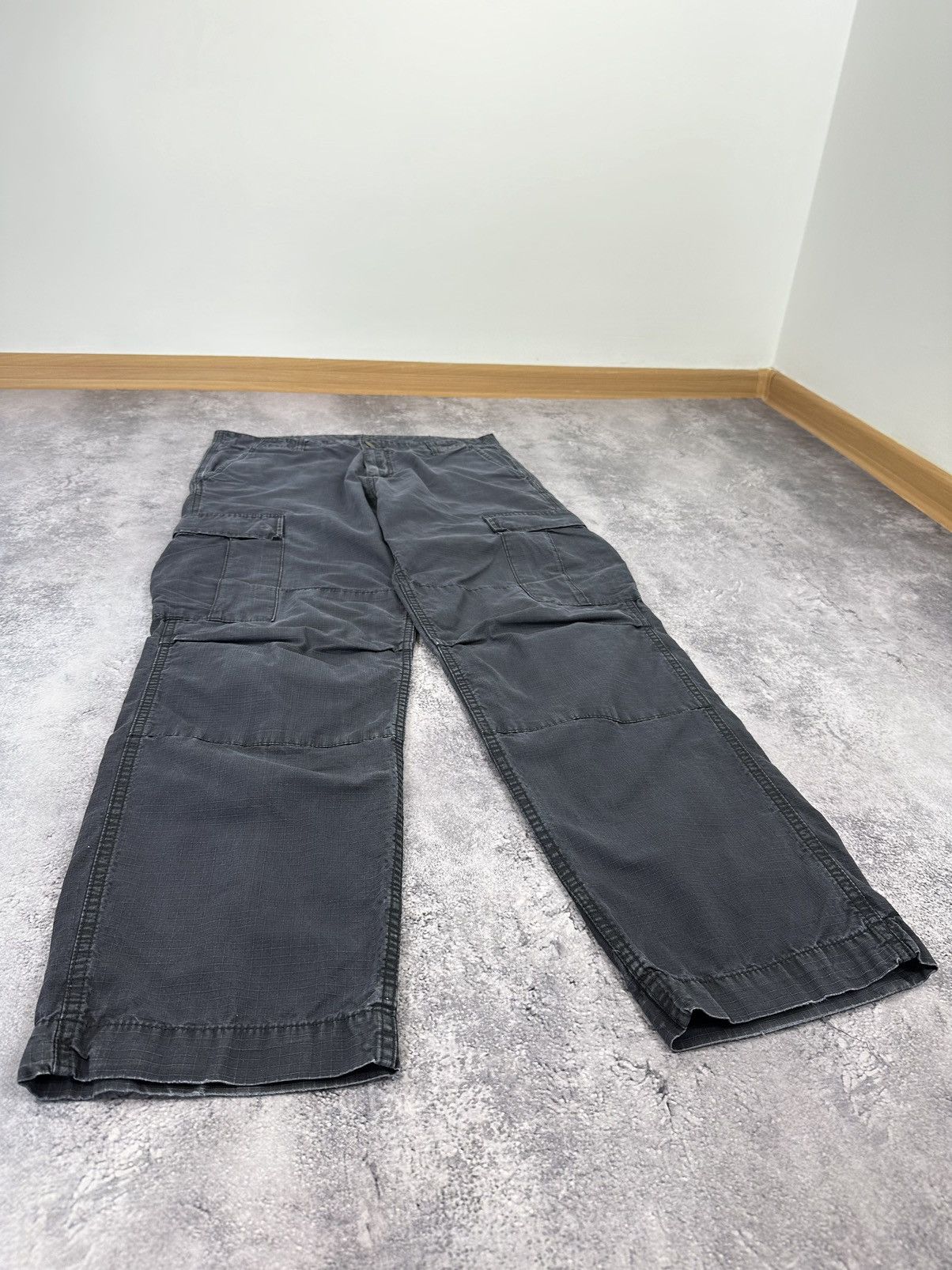 Carhartt Vintage Carhartt USA Baggy Utility Y2K Regular Cargo Pants Size US 34 / EU 50 - 11 Thumbnail