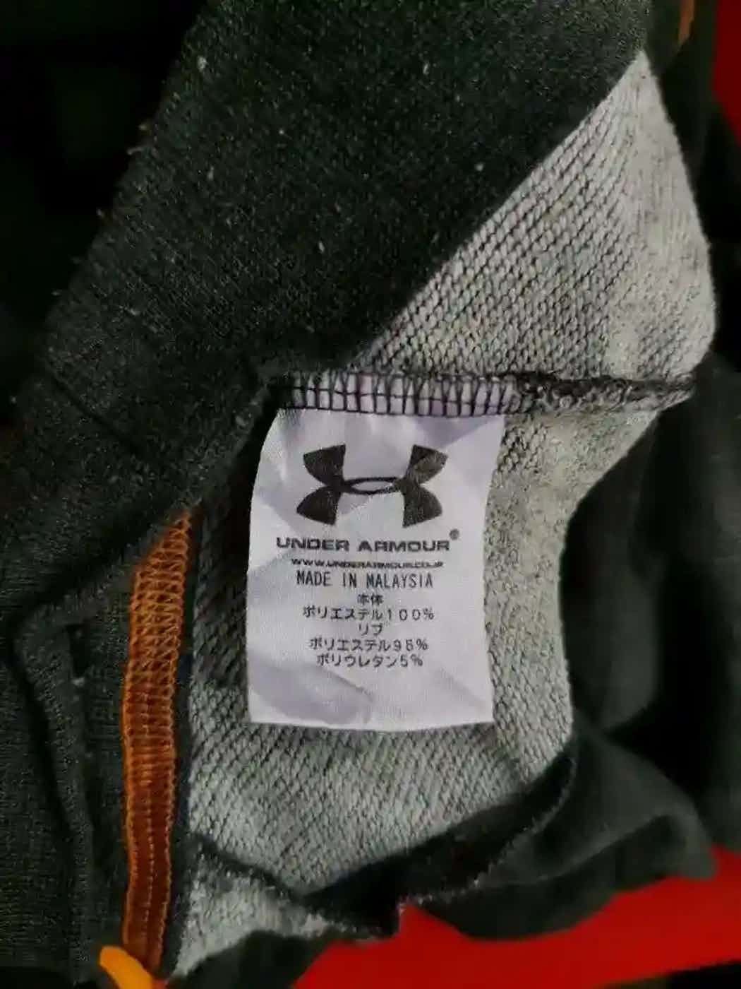 Under Armour Vintage Under Armour Hoodie Size US L / EU 52-54 / 3 - 3 Thumbnail