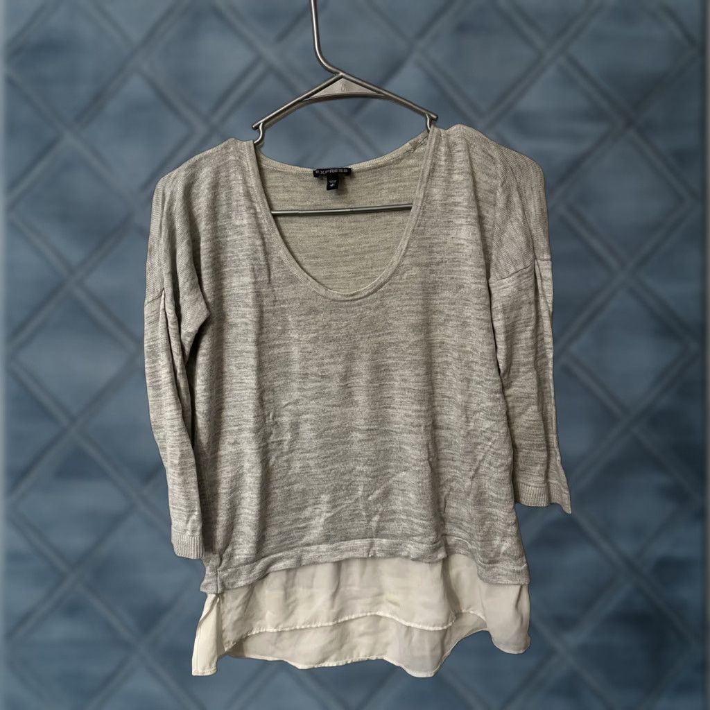 Express Express Gray Sweater 3/4 Sleeve with White Blouse Bottom Size S Size S / US 4 / IT 40 - 1 Thumbnail