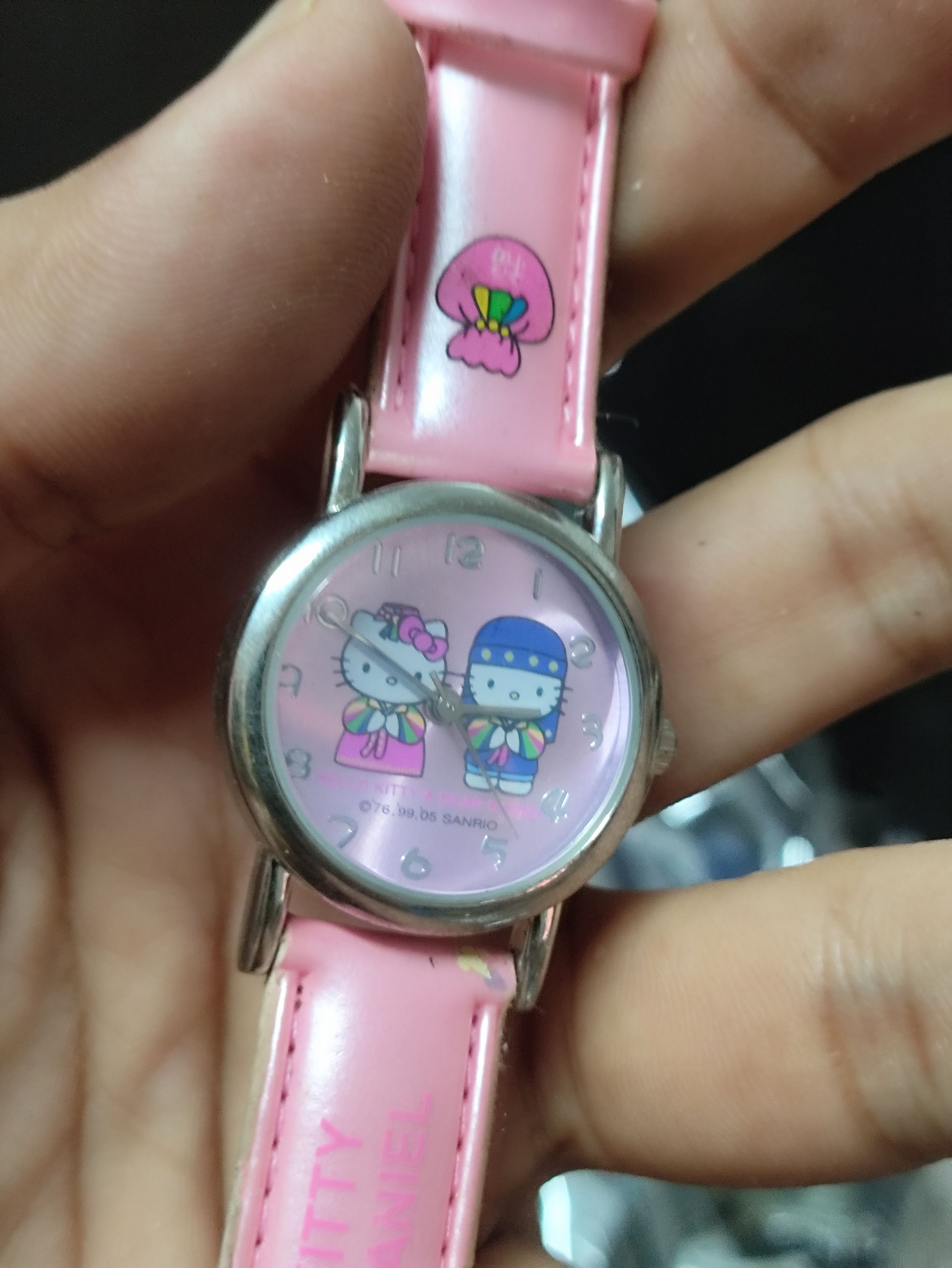 Vintage HELLO KITTY VINTAGE LADIES WATCH JAPAN QUARTZ Size ONE SIZE - 6 Thumbnail
