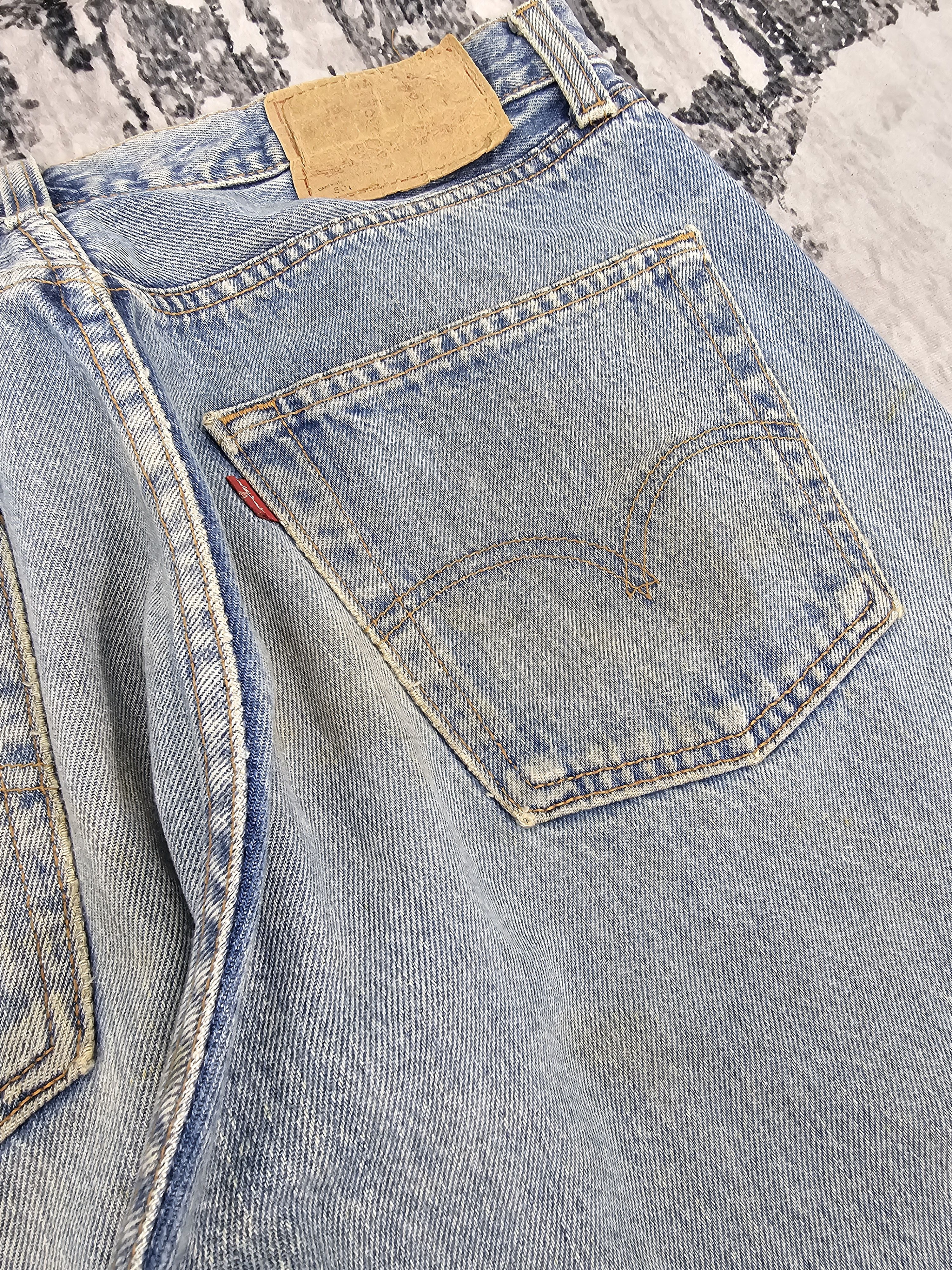 Levi's Vtg 90's LEVIS 501 Light Wash Ripped Size 33X33 Jeans L0414 Size US 33 - 11 Thumbnail