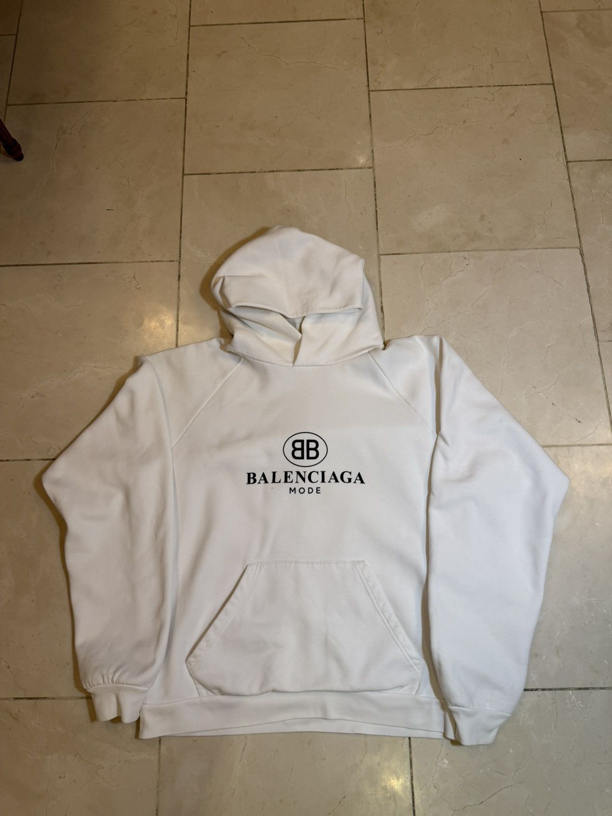 Balenciaga Balenciaga Mode Hoodie White and Black Size US XXL / EU 58 / 5 - 5 Thumbnail