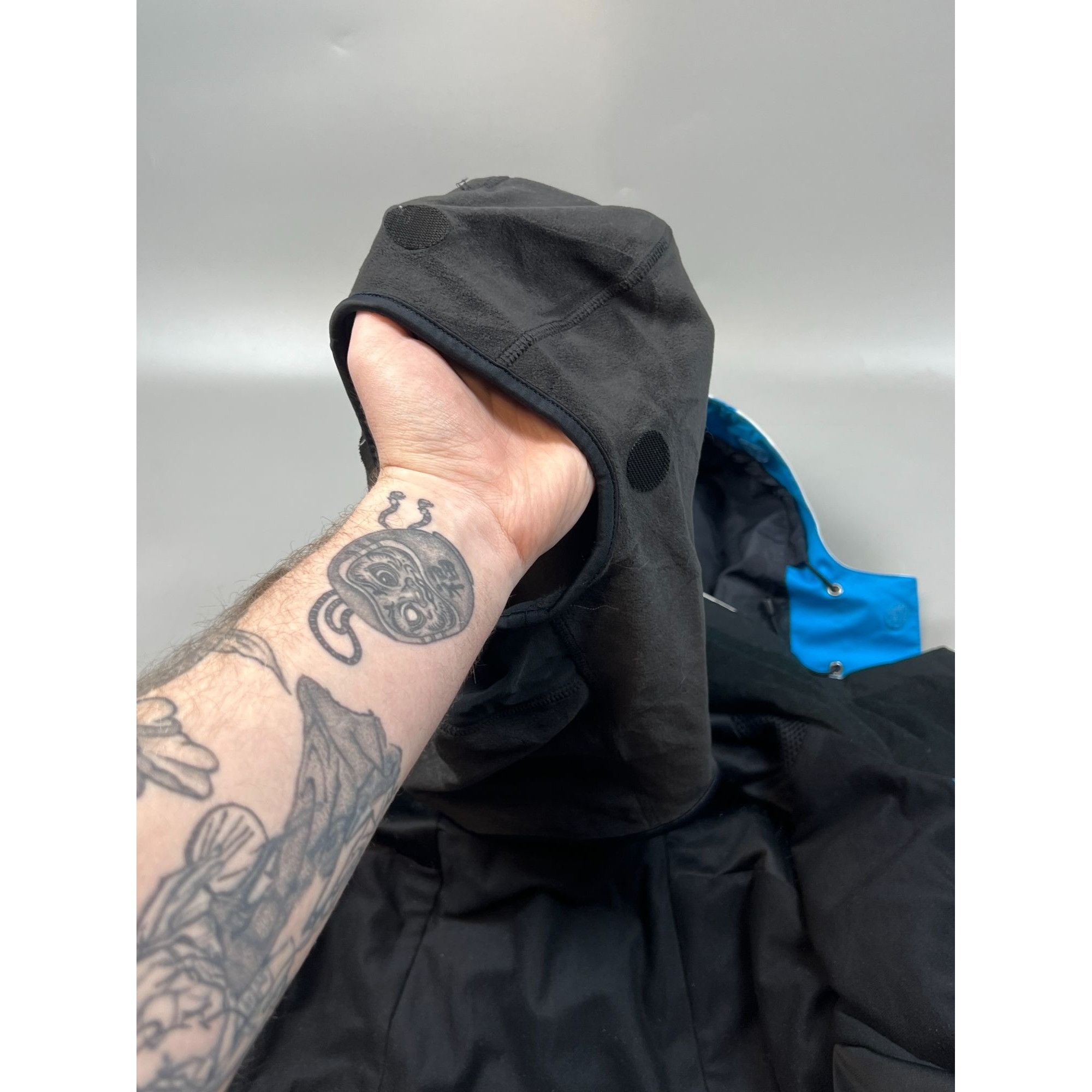 KJUS Kjus White Ski Jacket With Ski Mask (Y0695) Size M / US 6-8 / IT 42-44 - 13 Thumbnail