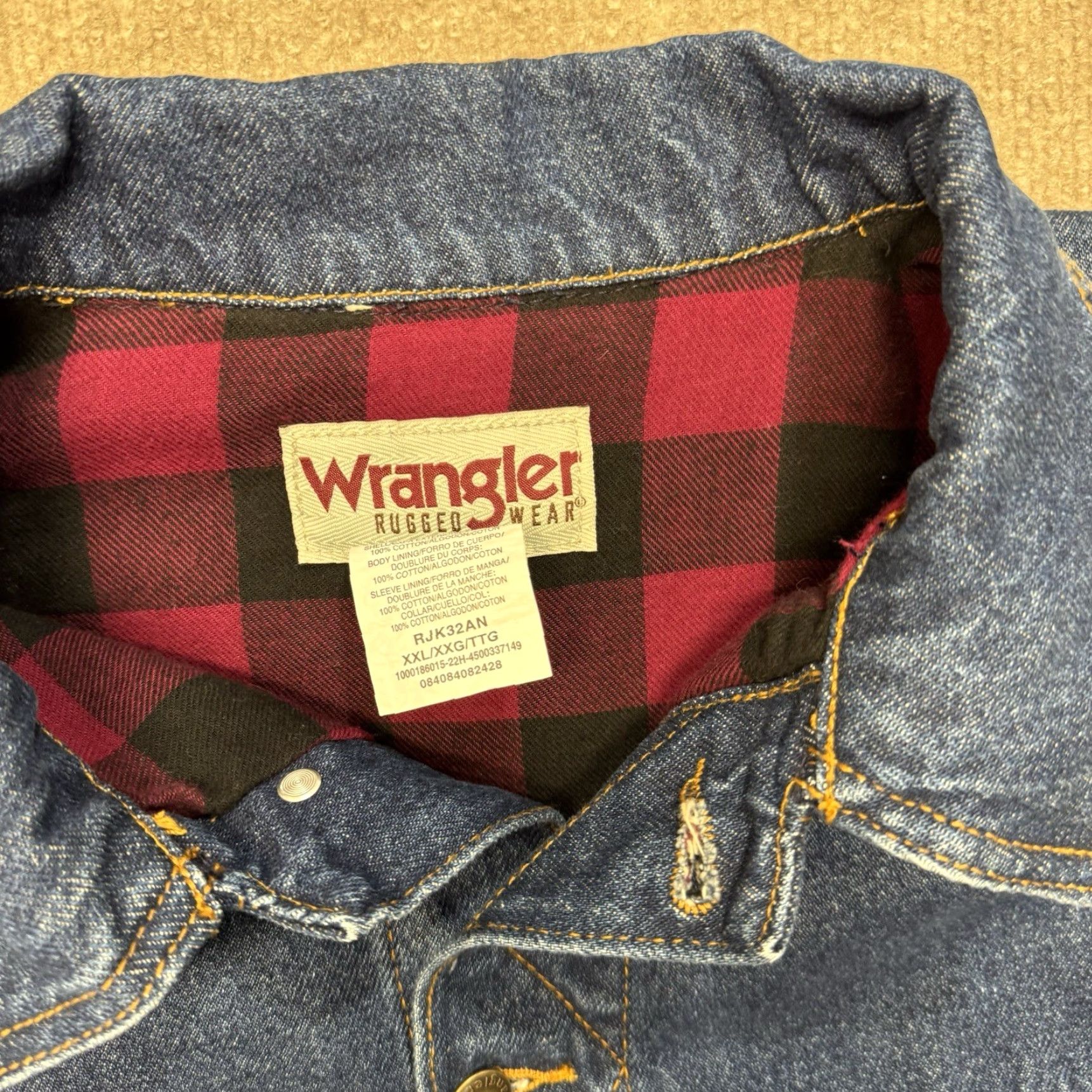 Wrangler VINTAGE Wrangler Rugged Wear Denim Jacket Mens 2XL Blue Denim 80s Cowboy Jacket Size US 39 - 3 Thumbnail