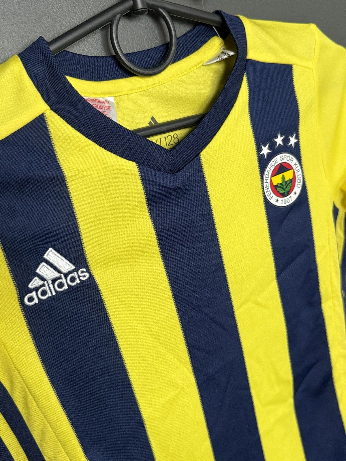 Adidas KIDS New Fenerbahce 20/21 Home Football Jersey T-Shirt Size US XS / EU 42 / 0 - 3 Thumbnail