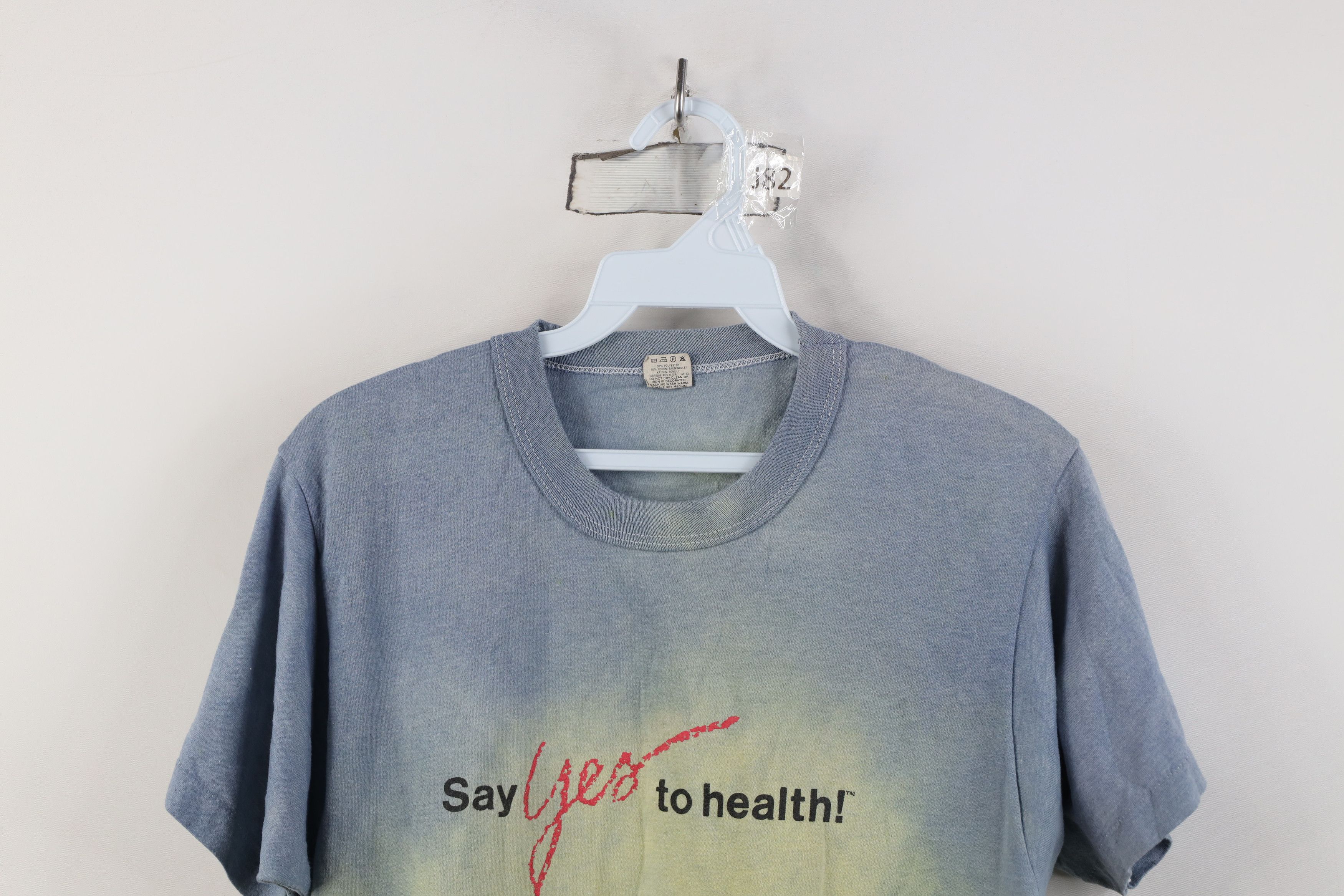 Vintage Vintage 80s Streetwear Wash Say Yes To Health T-Shirt USA Size M / US 6-8 / IT 42-44 - 2 Thumbnail