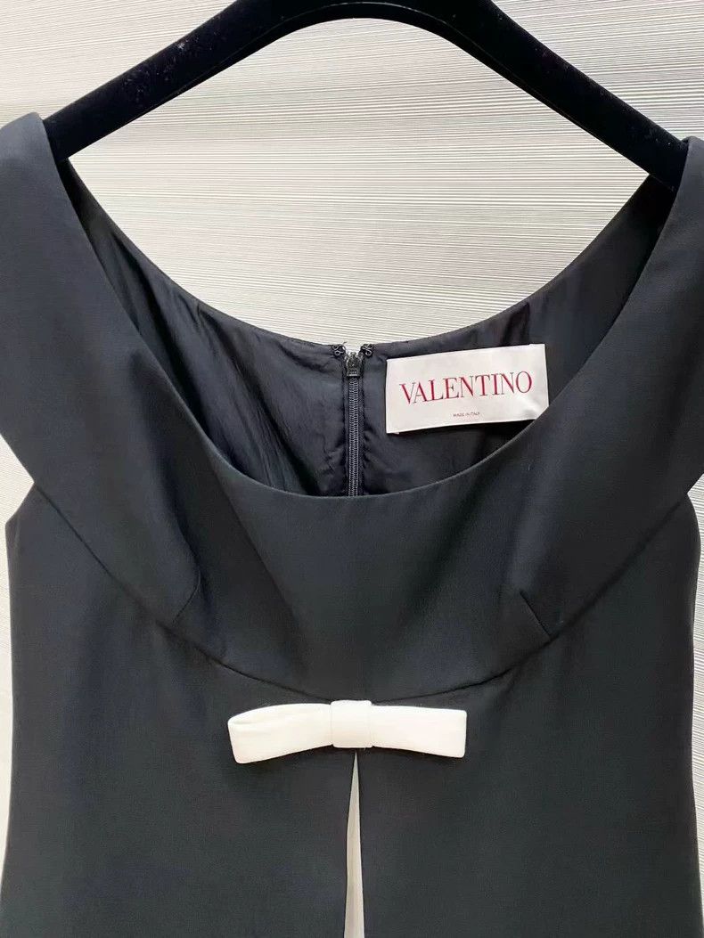 Valentino Valentino Black and white color-blocked dress Size M / US 6-8 / IT 42-44 - 5 Thumbnail