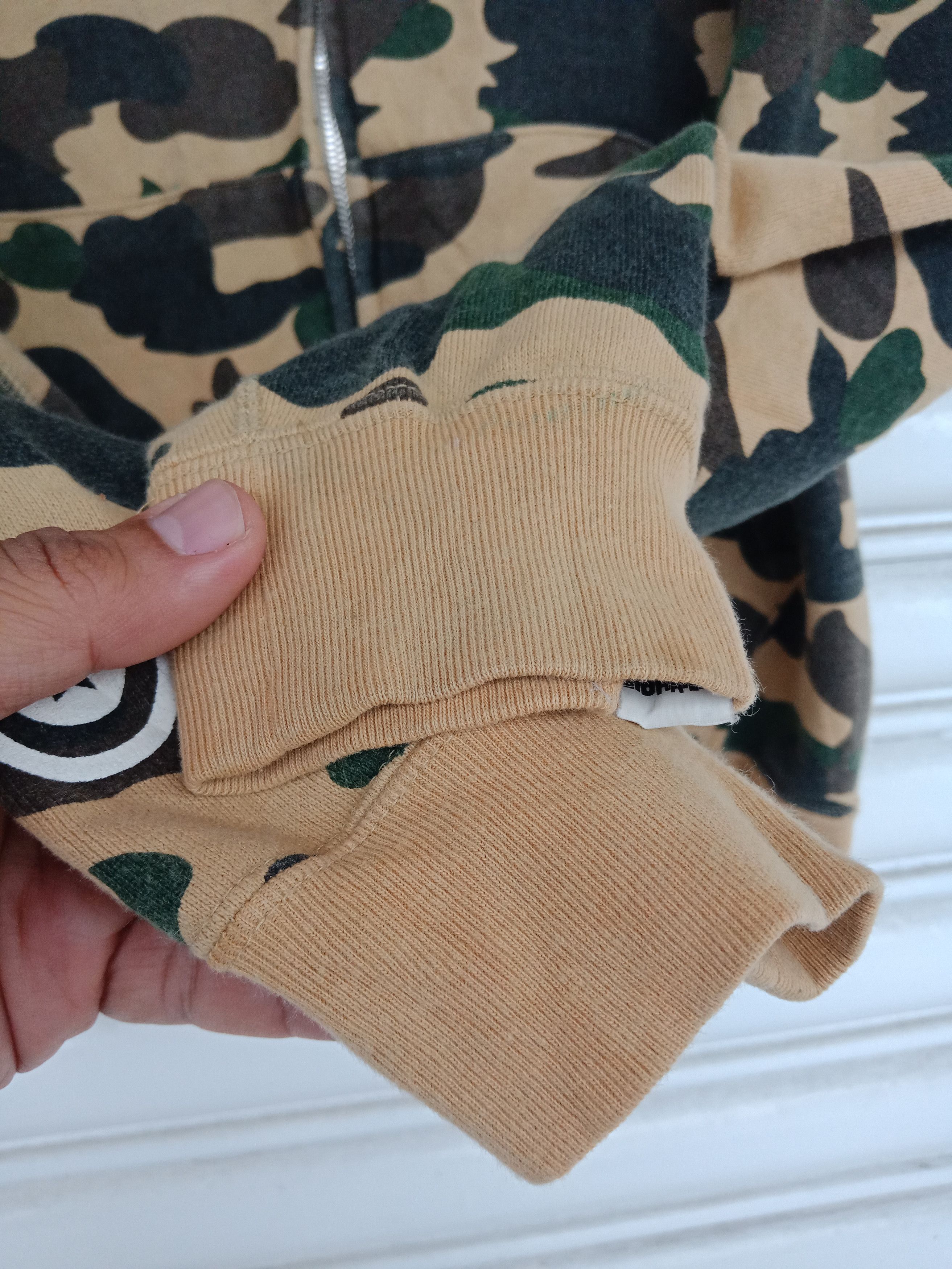 Bape Bape 1st Camo Shark Full Zip Hoodie Size US M / EU 48-50 / 2 - 8 Thumbnail