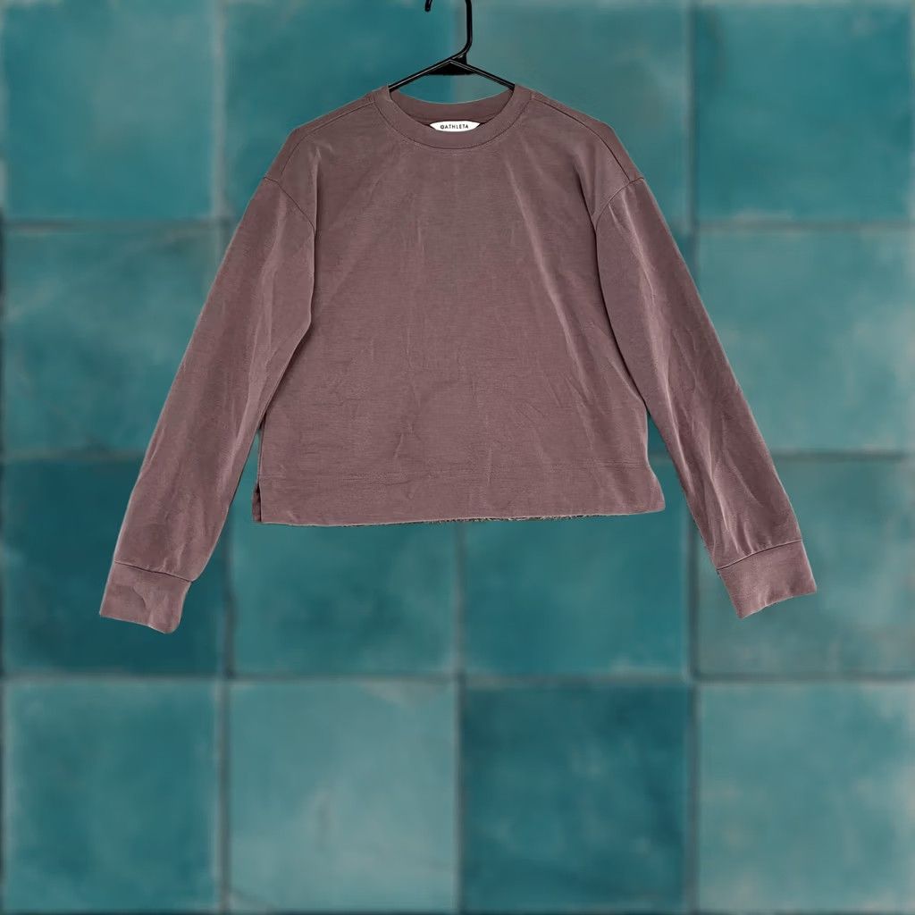 Athleta Athleta Sweatshirt Womens XS Seasoft Stretch Crewneck Top Relaxed Shirt Purple Solid Yoga Gym Run 90s? Size XS / US 0-2 / IT 36-38 - 1 Thumbnail