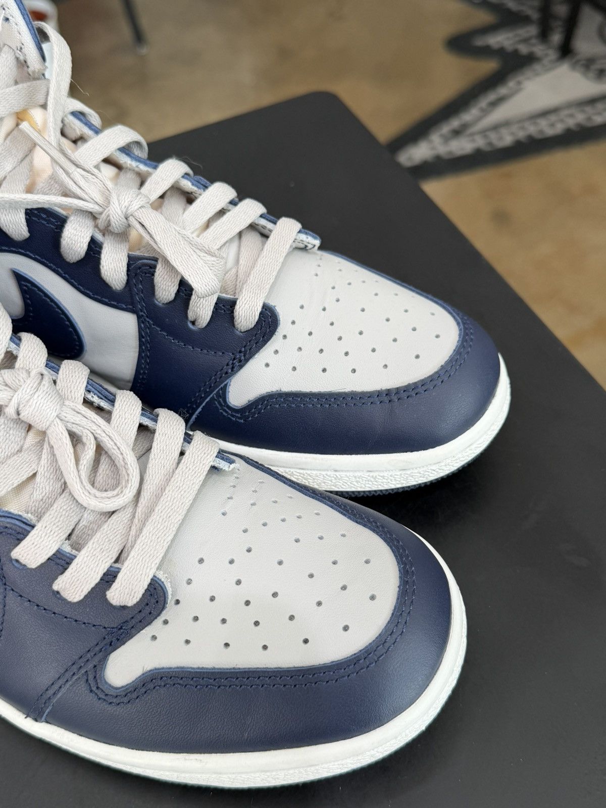 Jordan Brand Air Jordan 1 High Georgetown Size 9 (2022) Size US 9 / EU 42 - 8 Thumbnail