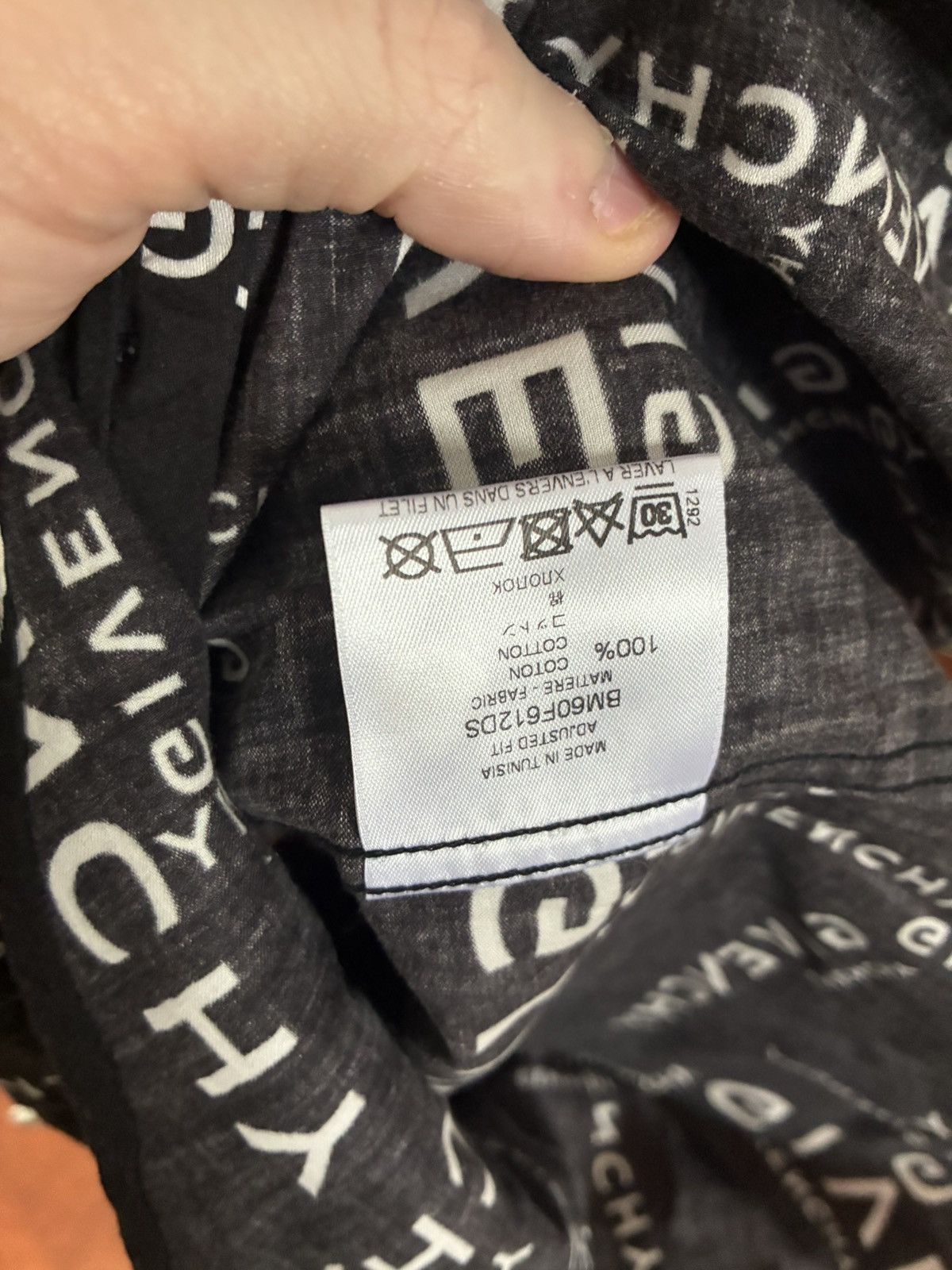 Givenchy Givenchy Logo Long Sleeve Button Up Shirt Size US M / EU 48-50 / 2 - 5 Thumbnail