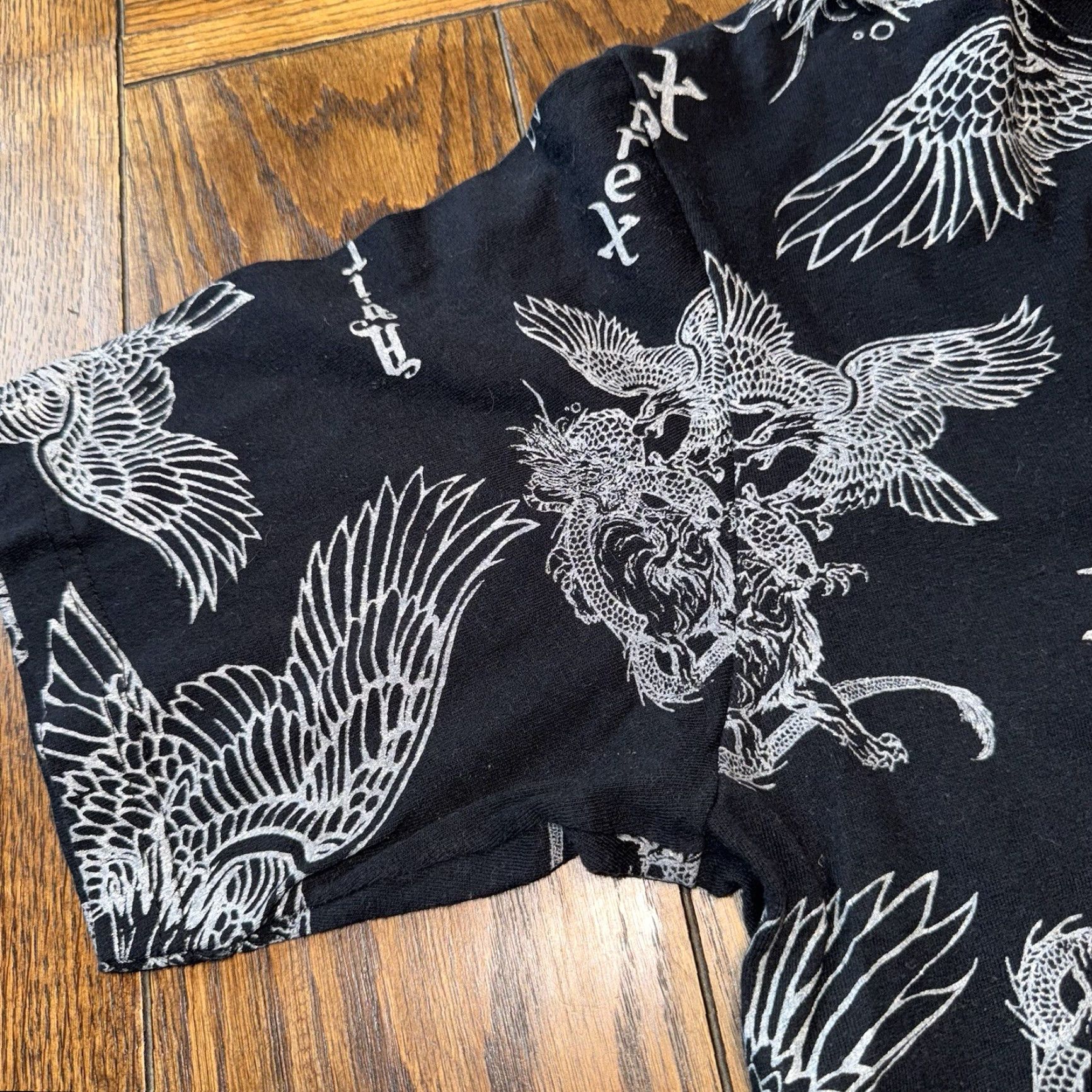 Avirex VINTAGE Avirex Shirt XL All Over Print Animal Bird Black Sliver Sparkle Crew Neck Short Sleeve Men T-Shirt Y2K Grunge Skater Size US XL / EU 56 / 4 - 4 Thumbnail