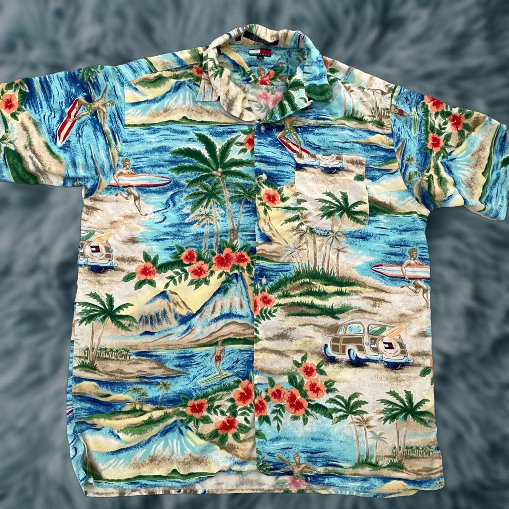 Tommy Hilfiger VINTAGE Tommy Hilfiger Men's Short Sleeve Shirt Adult Medium Geometric Pattern 90s Beach Nautical Classic Casual Size US M / EU 48-50 / 2 - 1 Thumbnail
