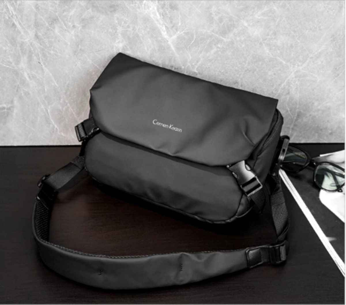 Designer × Japanese Brand × Vintage Vintage Hippie Futuristic Shoulder Bag Rave Unique Size ONE SIZE - 4 Thumbnail