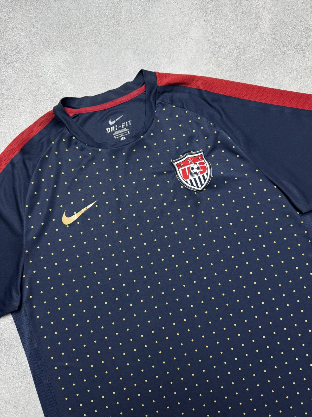 Nike USA 2011 2012 Training Football Shirt Soccer Jersey Nike Size US L / EU 52-54 / 3 - 3 Thumbnail