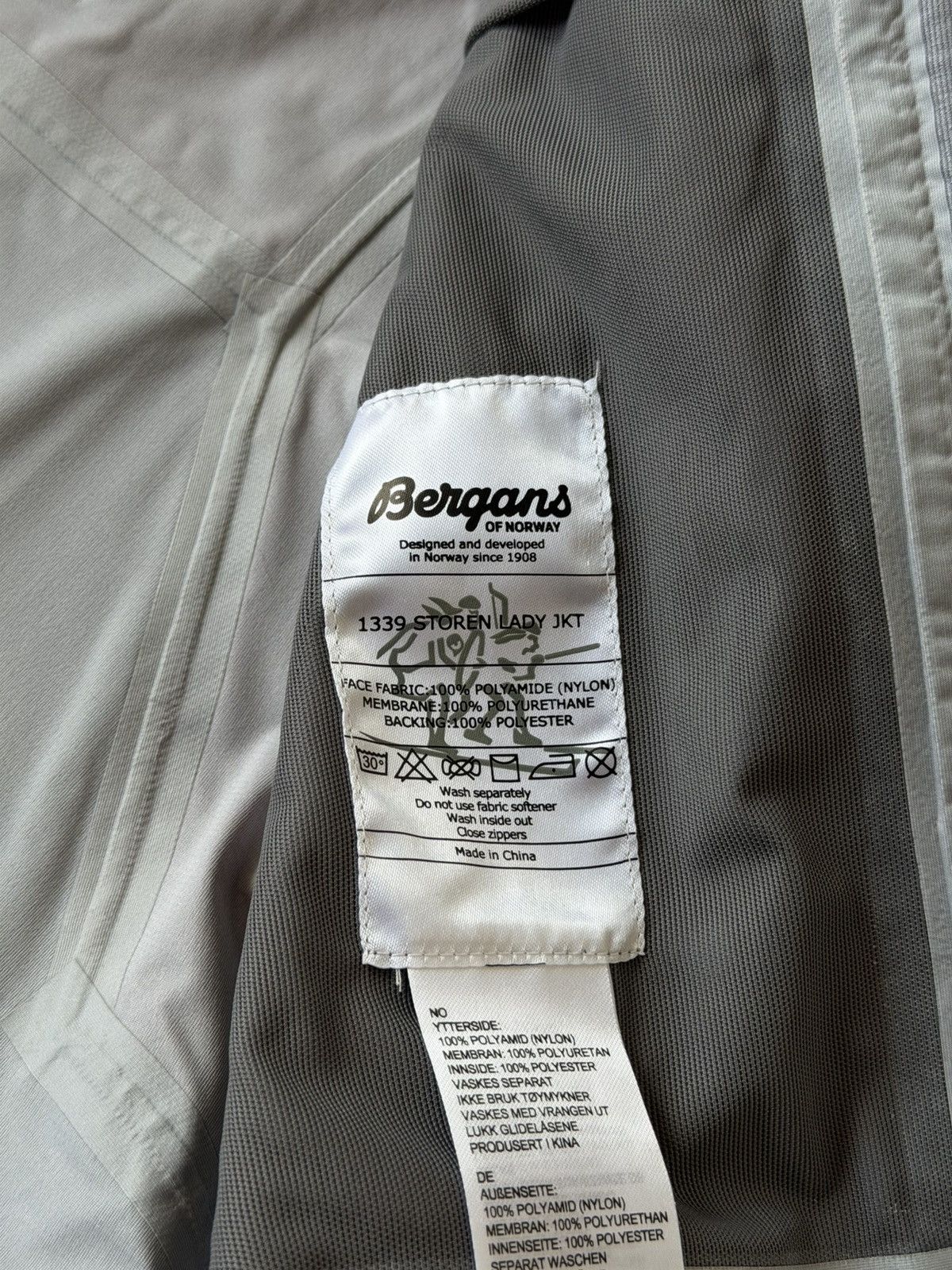 Bergans of Norway Bergans Of Norway Dermizax Waterproof Ski Storen Lady Jacket Size M / US 6-8 / IT 42-44 - 10 Thumbnail