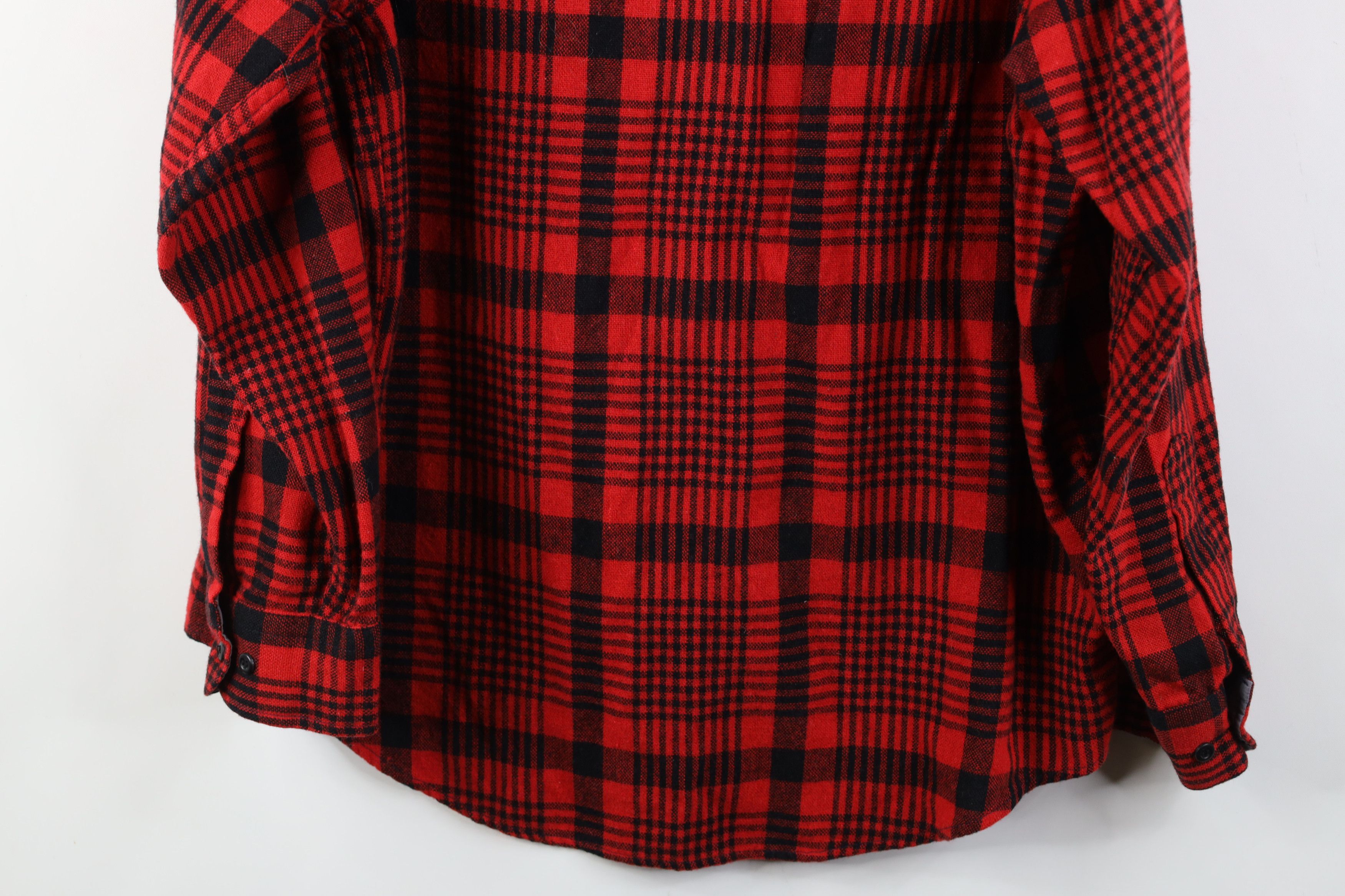 Vintage Vintage 70s Streetwear Knit Collared Button Shirt Red Plaid Size US XL / EU 56 / 4 - 11 Thumbnail
