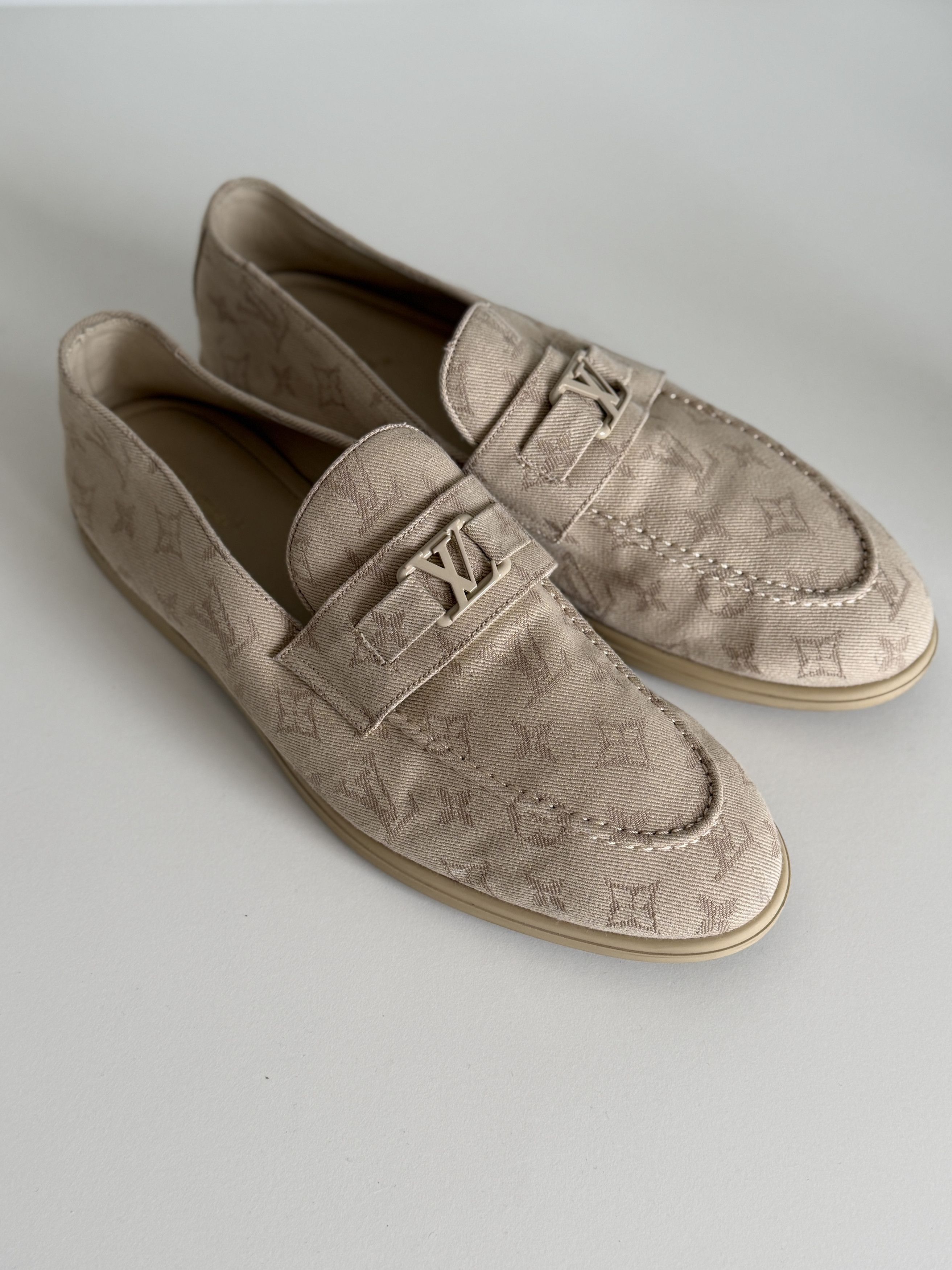 Louis Vuitton Louis Vuitton Moccasin | LV size 11 Size US 13 / EU 46 - 4 Thumbnail